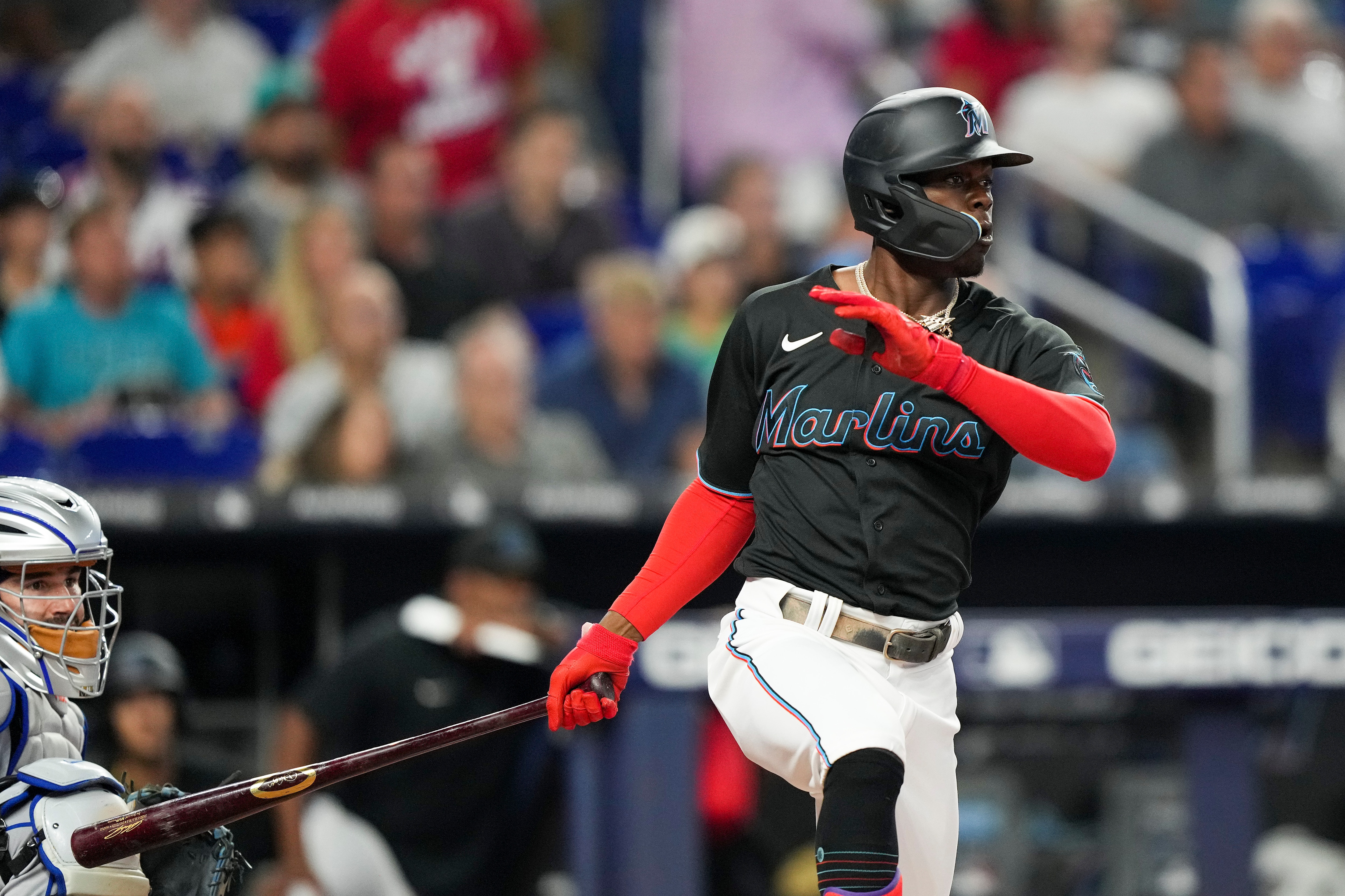 MIAMI, FLORIDA - JUNE 24: Jazz Chisholm Jr. #2 of the Miami Marlins singles in the first inning against the New York Mets at loanDepot park on June 24, 2022 in Miami, Florida. (Photo by Eric Espada/Getty Images)
