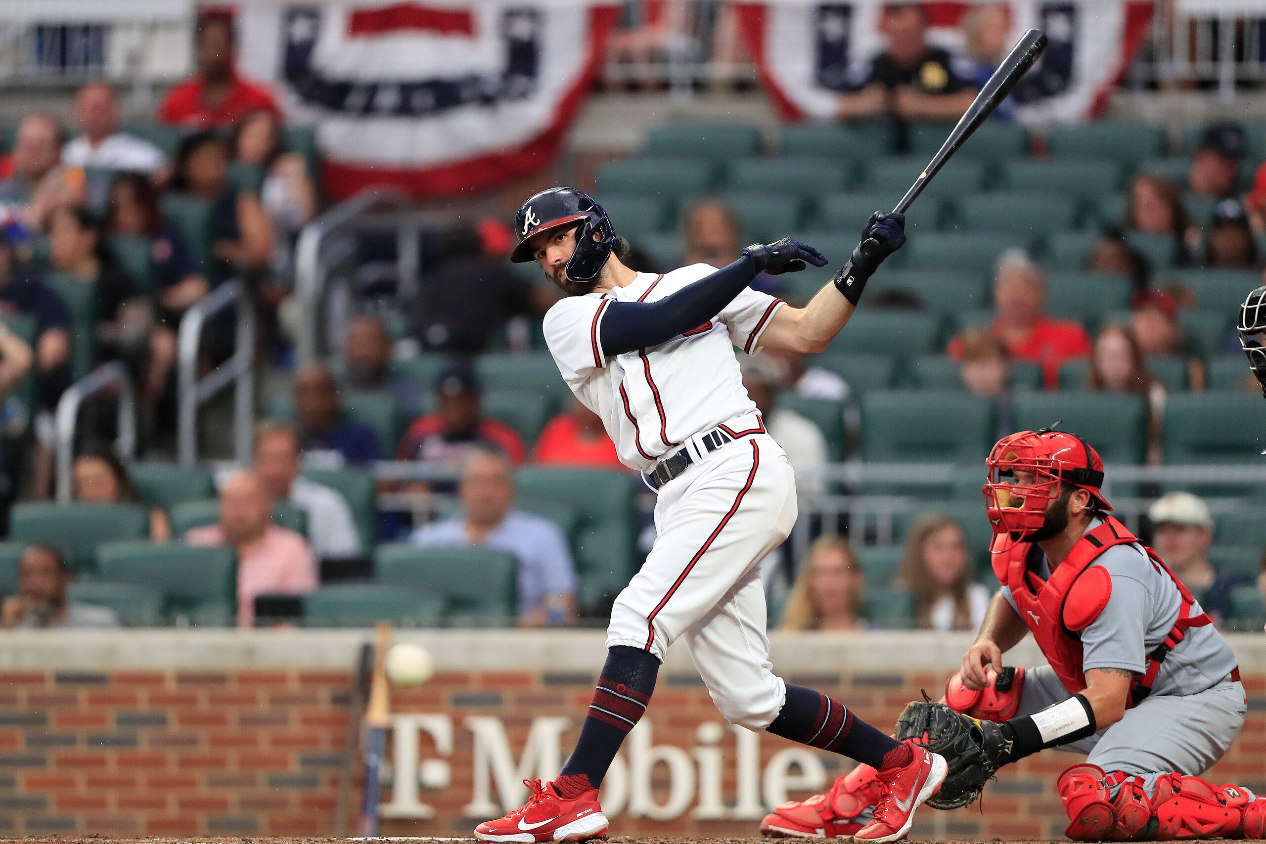 ATLANTA, GA - JULY 04: Dansby Swanson (7) of the Atlanta Braves fouls off a pitch during the Monday evening MLB game between the Atlanta Braves and the St. Louis Cardinals on July 04, 2022 at Truist Park in Atlanta, Georgia. (Photo by David J. Griffin/Icon Sportswire via Getty Images) ATLANTA, GA - JULY 04: Dansby Swanson (7) of the Atlanta Braves fouls off a pitch during the Monday evening MLB game between the Atlanta Braves and the St. Louis Cardinals on July 04, 2022 at Truist Park in Atlanta, Georgia. (Photo by David J. Griffin/Icon Sportswire via Getty Images)