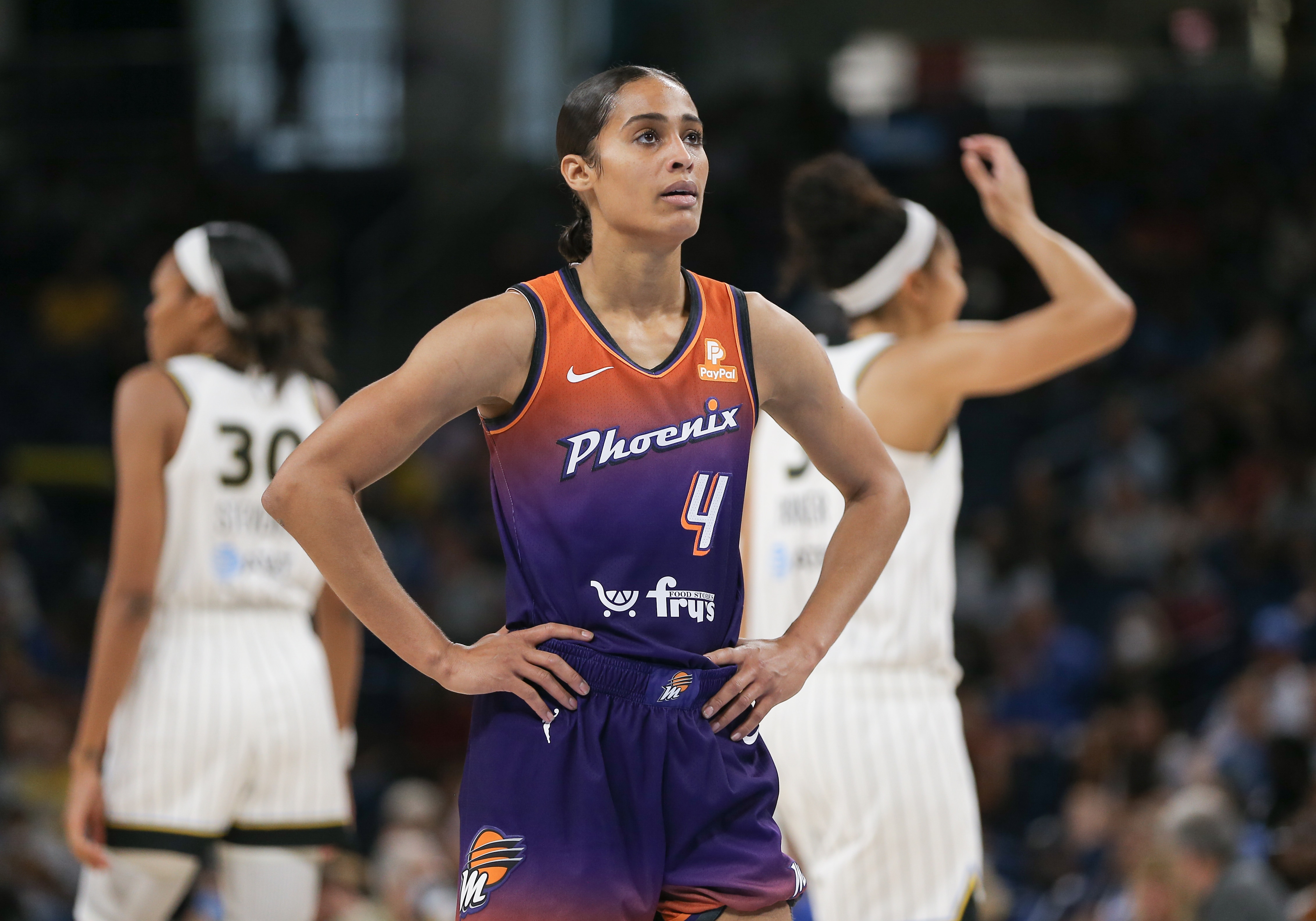 CHICAGO, IL - JULY 02: Phoenix Mercury guard Skylar Diggins-Smith (4) looks on before attempting a free throw during a WNBA game between the Phoenix Mercury and the Chicago Sky on July 2, 2022, at Wintrust Arena in Chicago, IL. (Photo by Melissa Tamez/Icon Sportswire via Getty Images)