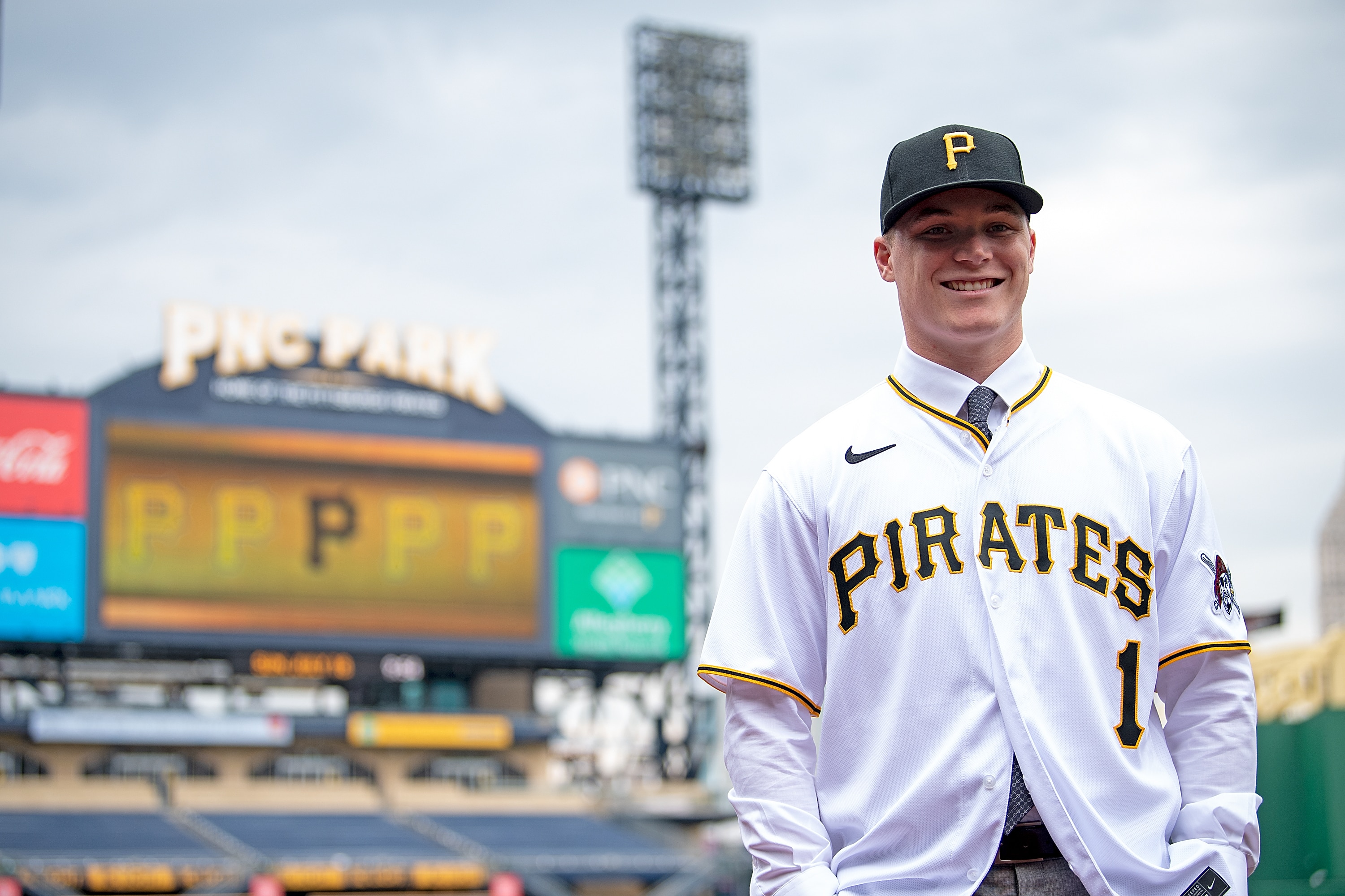 PITTSBURGH, PA - JULY 18: Catcher Henry Davis, who was selected first overall in the 2021 MLB draft by the Pittsburgh Pirates, poses for photos on the field after signing a contract with the Pirates at PNC Park on July 18, 2021 in Pittsburgh, Pennsylvania. (Photo by Justin Berl/Getty Images)