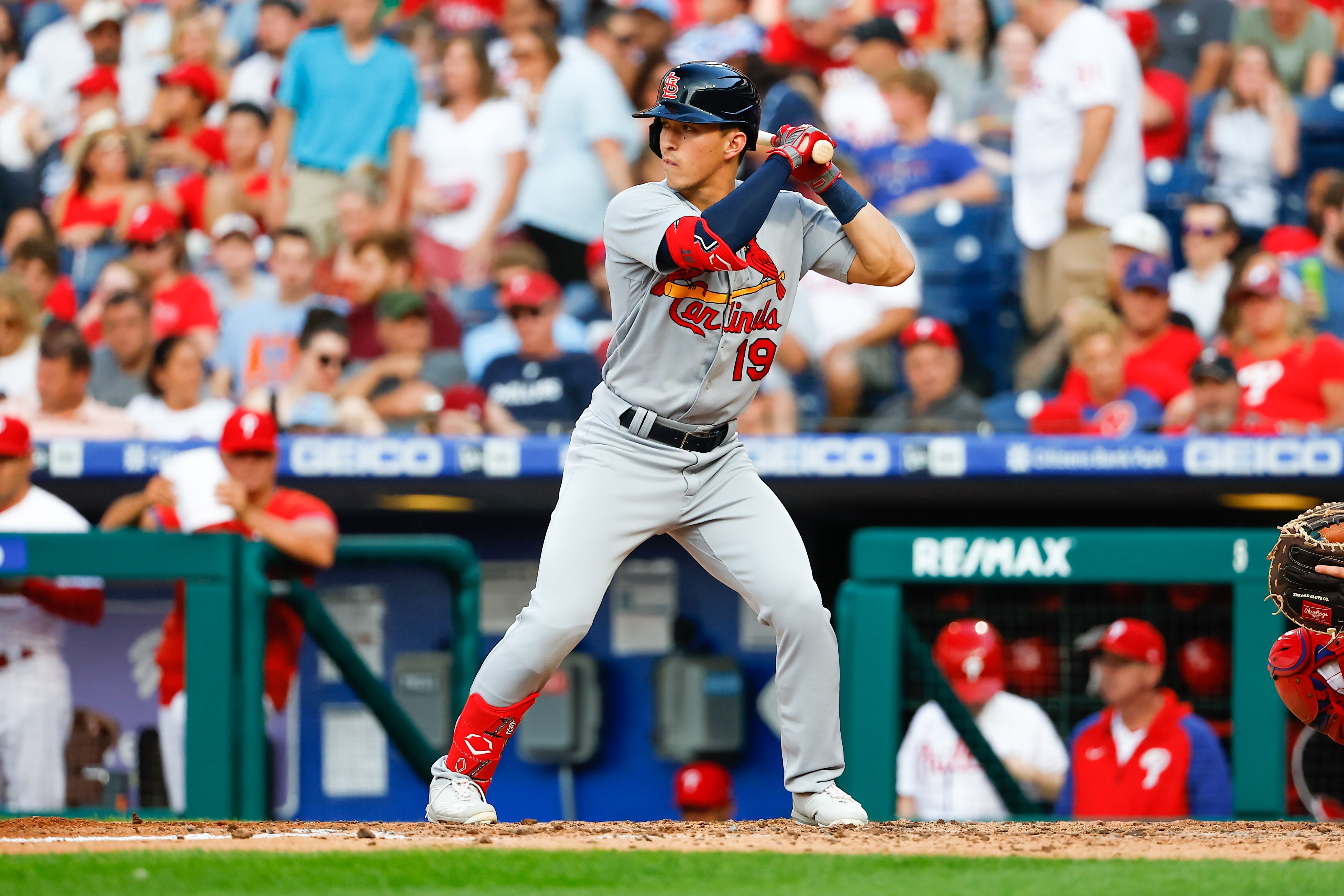 PHILADELPHIA, PA - JULY 01:  St. Louis Cardinals second baseman Tommy Edman (19) at bat during the Major League Baseball game between the Philadelphia Phillies and the St. Louis Cardinals on July 1, 2022 at Citizens Bank Park in Philadelphia, Pennsylvania.   (Photo by Rich Graessle/Icon Sportswire via Getty Images)