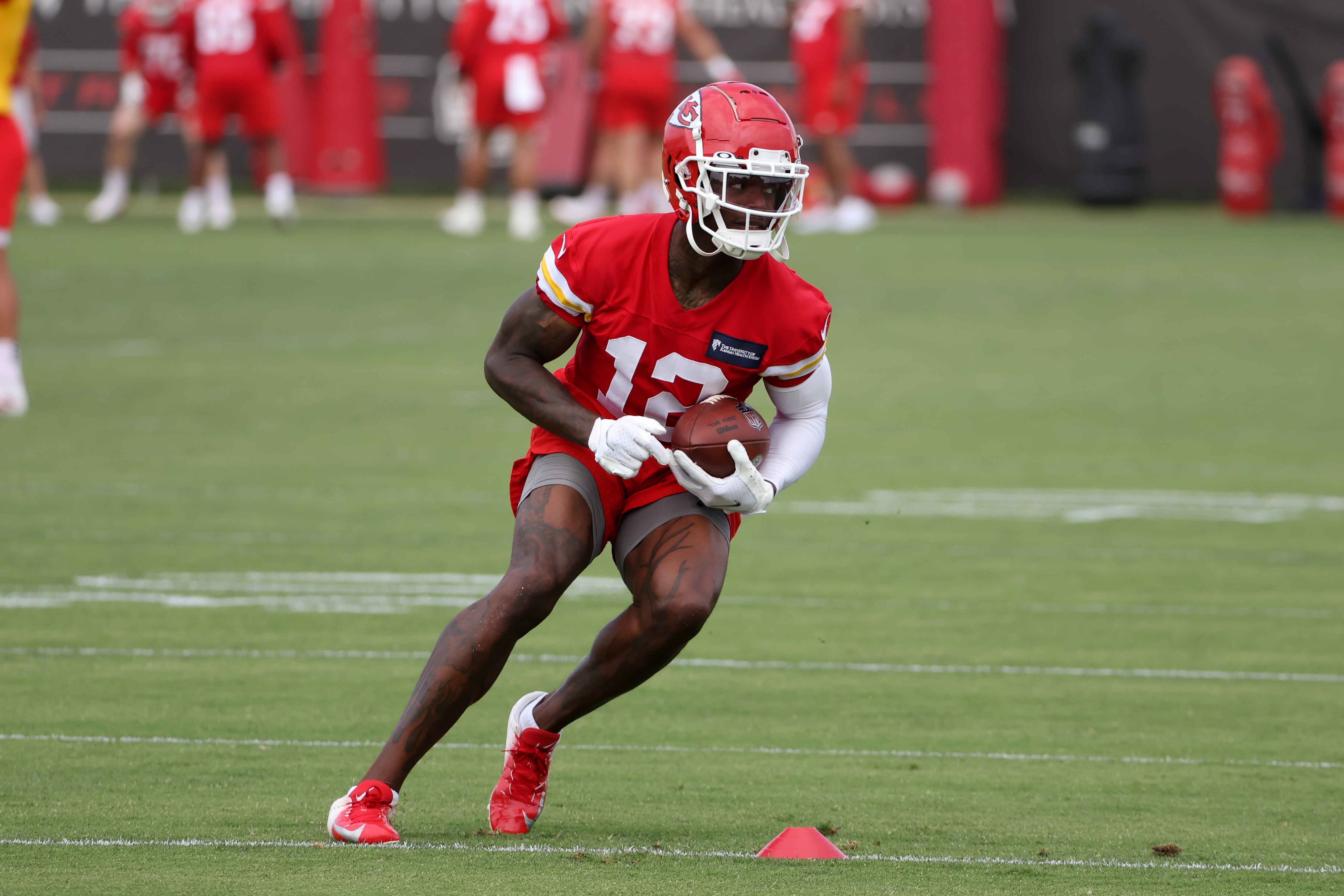 KANSAS CITY, MO - JUNE 15: Kansas City Chiefs wide receiver Josh Gordon (12) catches a pass during minicamp on June 15, 2022 at the Chiefs Training Facility in Kansas City, MO. (Photo by Scott Winters/Icon Sportswire via Getty Images)