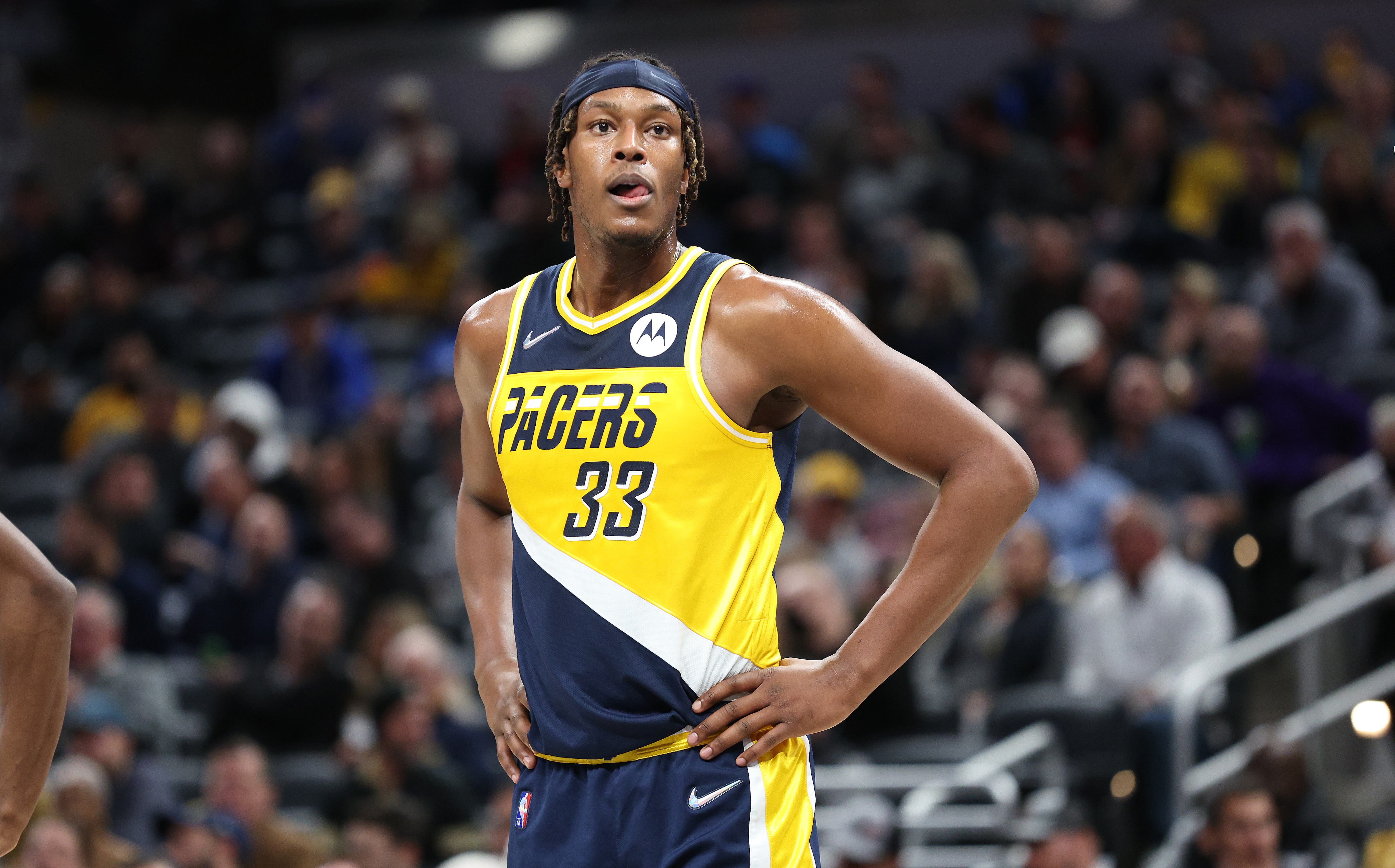 INDIANAPOLIS, INDIANA - DECEMBER 08:  Myles Turner #33 of the Indiana Pacers against the  New York Knicks at Gainbridge Fieldhouse on December 08, 2021 in Indianapolis, Indiana.     NOTE TO USER: User expressly acknowledges and agrees that, by downloading and or using this Photograph, user is consenting to the terms and conditions of the Getty Images License Agreement.  (Photo by Andy Lyons/Getty Images)
