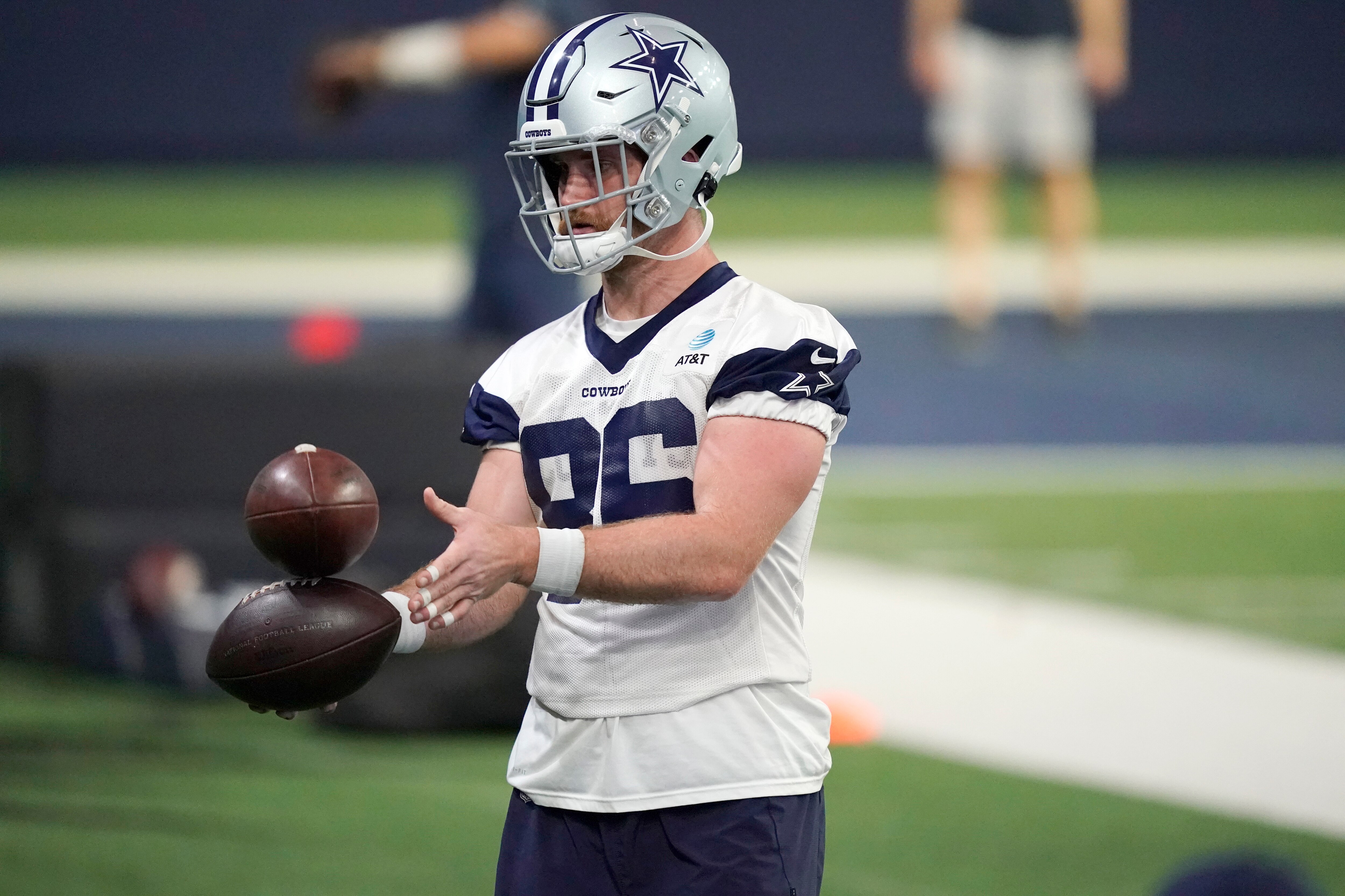 Dallas Cowboys tight end Dalton Schultz (86) works a drill during an NFL football team practice in Frisco, Texas, Thursday, June 2, 2022. (AP Photo/LM Otero)