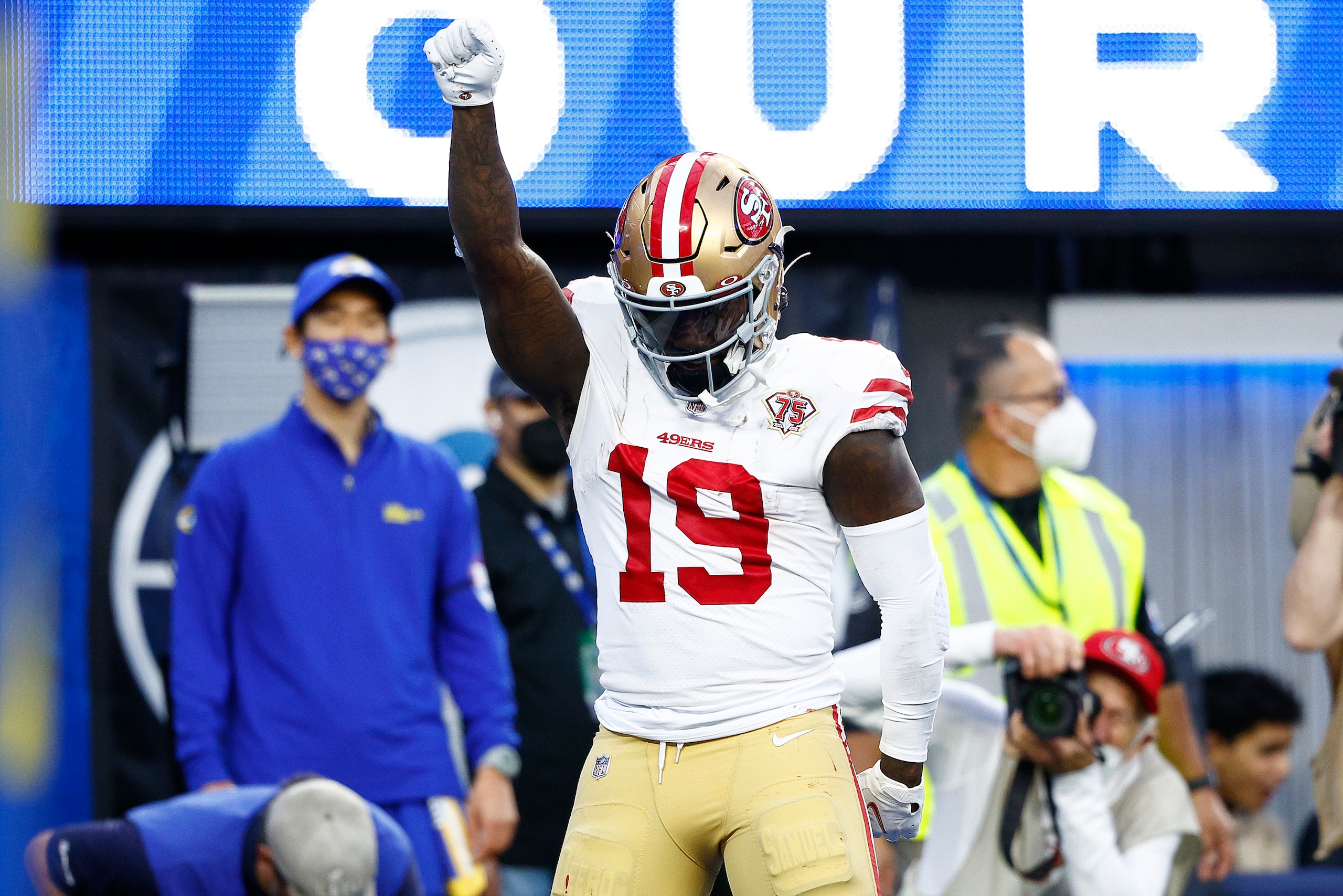 INGLEWOOD, CALIFORNIA - JANUARY 30: Deebo Samuel #19 of the San Francisco 49ers reacts after scoring a touchdown in the second quarter against the Los Angeles Rams in the NFC Championship Game at SoFi Stadium on January 30, 2022 in Inglewood, California. (Photo by Ronald Martinez/Getty Images) INGLEWOOD, CALIFORNIA - JANUARY 30: Deebo Samuel #19 of the San Francisco 49ers reacts after scoring a touchdown in the second quarter against the Los Angeles Rams in the NFC Championship Game at SoFi Stadium on January 30, 2022 in Inglewood, California. (Photo by Ronald Martinez/Getty Images)