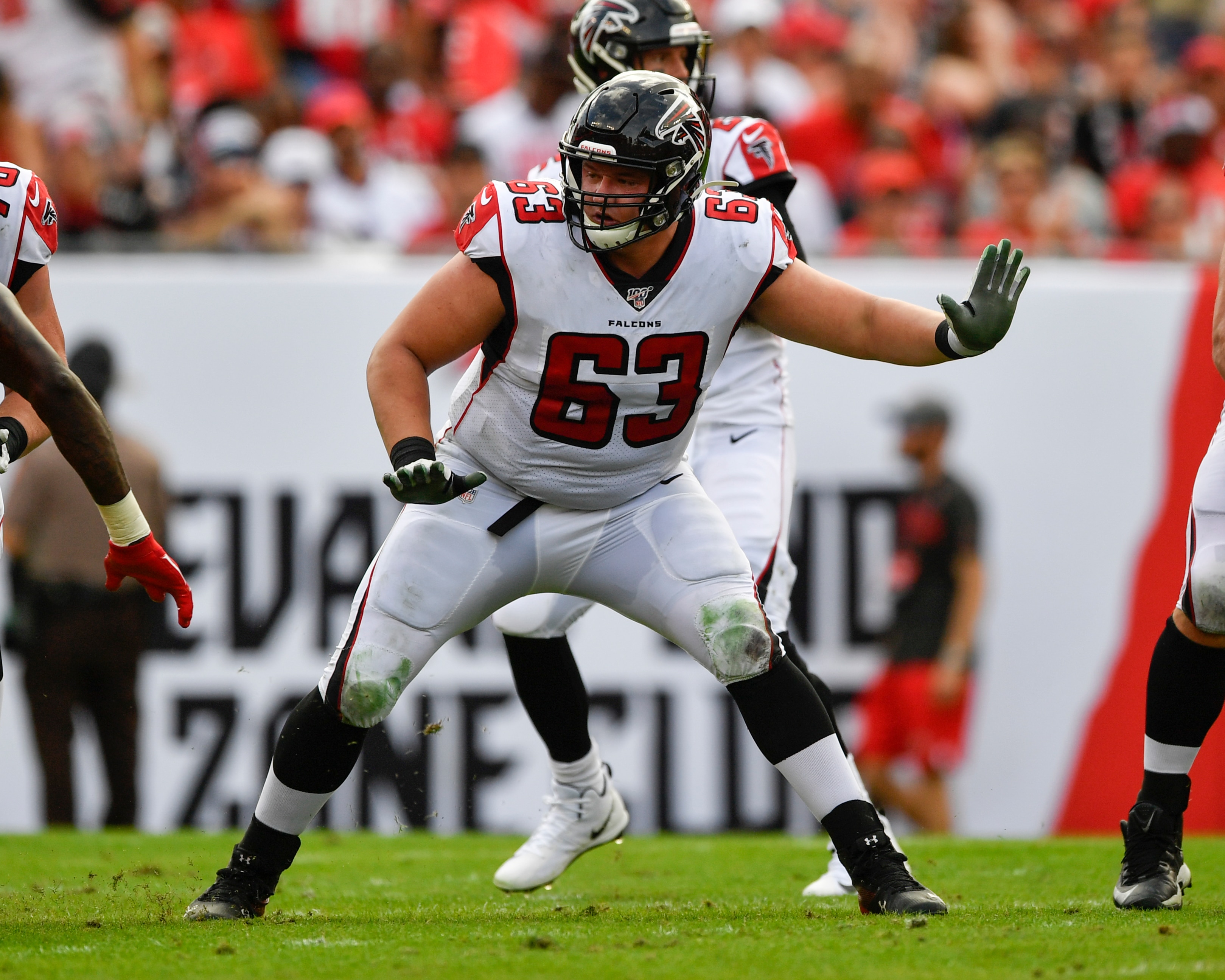TAMPA, FL - DECEMBER 29: Atlanta Falcons Offensive Guard Chris Lindstrom (63) in pass protection during the first half of an NFL game between the Atlanta Falcons and the Tampa Bay Bucs on December 29, 2019, at Raymond James Stadium in Tampa, FL. (Photo by Roy K. Miller/Icon Sportswire via Getty Images)