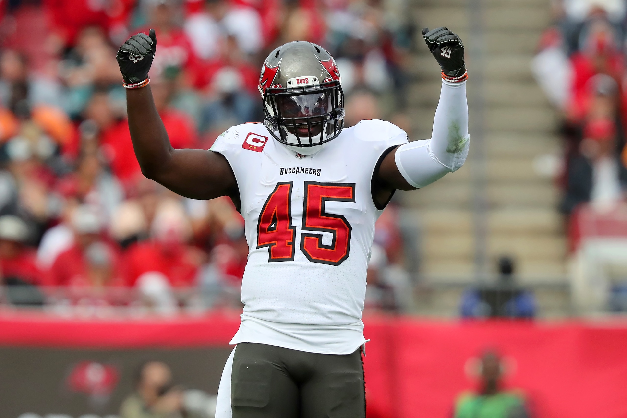 TAMPA, FL - JANUARY 16: Tampa Bay Buccaneers Linebacker Devin White (45) celebrates a defensive stop during the NFL Wild Card game between the Philadelphia Eagles and the Tampa Bay Buccaneers on January 16, 2022 at Raymond James Stadium in Tampa, Florida. (Photo by Cliff Welch/Icon Sportswire via Getty Images) TAMPA, FL - JANUARY 16: Tampa Bay Buccaneers Linebacker Devin White (45) celebrates a defensive stop during the NFL Wild Card game between the Philadelphia Eagles and the Tampa Bay Buccaneers on January 16, 2022 at Raymond James Stadium in Tampa, Florida. (Photo by Cliff Welch/Icon Sportswire via Getty Images)