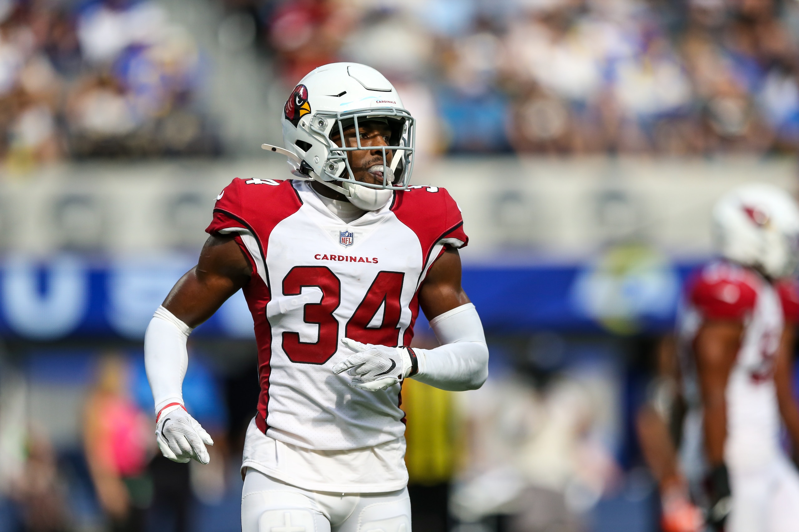 INGLEWOOD, CA - OCTOBER 3: Arizona Cardinals defensive back Jalen Thompson #34 during the NFL game between the Arizona Cardinals and the Los Angeles Rams on October 3, 2021, at SoFi Stadium in Inglewood, CA. (Photo by Jevone Moore/Icon Sportswire via Getty Images) INGLEWOOD, CA - OCTOBER 3: Arizona Cardinals defensive back Jalen Thompson #34 during the NFL game between the Arizona Cardinals and the Los Angeles Rams on October 3, 2021, at SoFi Stadium in Inglewood, CA. (Photo by Jevone Moore/Icon Sportswire via Getty Images)