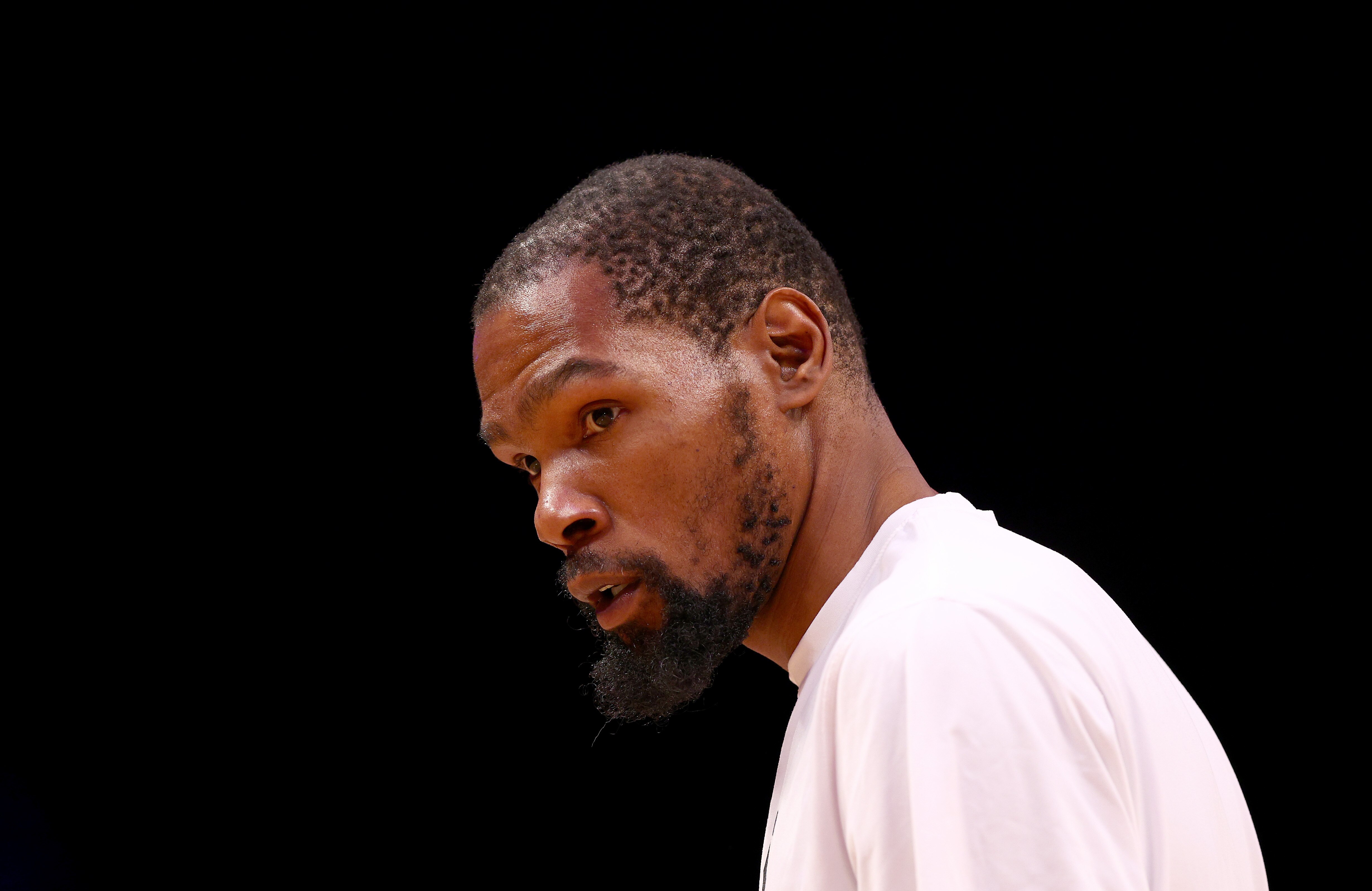 NEW YORK, NEW YORK - APRIL 25: Kevin Durant #7 of the Brooklyn Nets warms up before Game Four of the Eastern Conference First Round Playoffs against the Boston Celtics at Barclays Center on April 25, 2022 in the Brooklyn borough of New York City. NOTE TO USER: User expressly acknowledges and agrees that, by downloading and or using this photograph, User is consenting to the terms and conditions of the Getty Images License Agreement. (Photo by Elsa/Getty Images) NEW YORK, NEW YORK - APRIL 25: Kevin Durant #7 of the Brooklyn Nets warms up before Game Four of the Eastern Conference First Round Playoffs against the Boston Celtics at Barclays Center on April 25, 2022 in the Brooklyn borough of New York City. NOTE TO USER: User expressly acknowledges and agrees that, by downloading and or using this photograph, User is consenting to the terms and conditions of the Getty Images License Agreement. (Photo by Elsa/Getty Images)