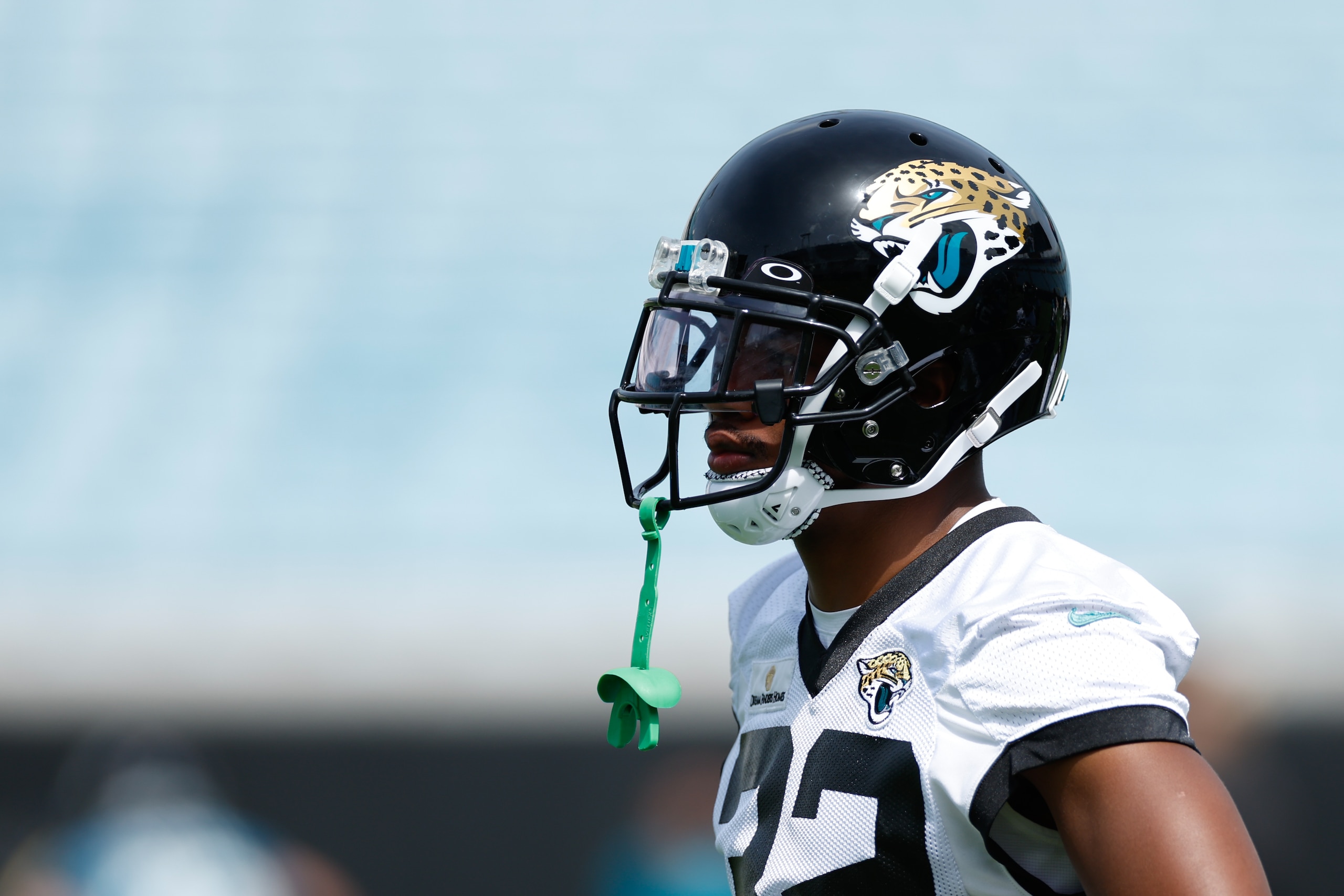 JACKSONVILLE, FL - MAY 23: Jacksonville Jaguars cornerback Tyson Campbell (32) during Jacksonville Jaguars OTA Offseason Workouts on May 23, 2022 at TIAA Bank Field in Jacksonville, Fl. (Photo by David Rosenblum/Icon Sportswire via Getty Images) JACKSONVILLE, FL - MAY 23: Jacksonville Jaguars cornerback Tyson Campbell (32) during Jacksonville Jaguars OTA Offseason Workouts on May 23, 2022 at TIAA Bank Field in Jacksonville, Fl. (Photo by David Rosenblum/Icon Sportswire via Getty Images)