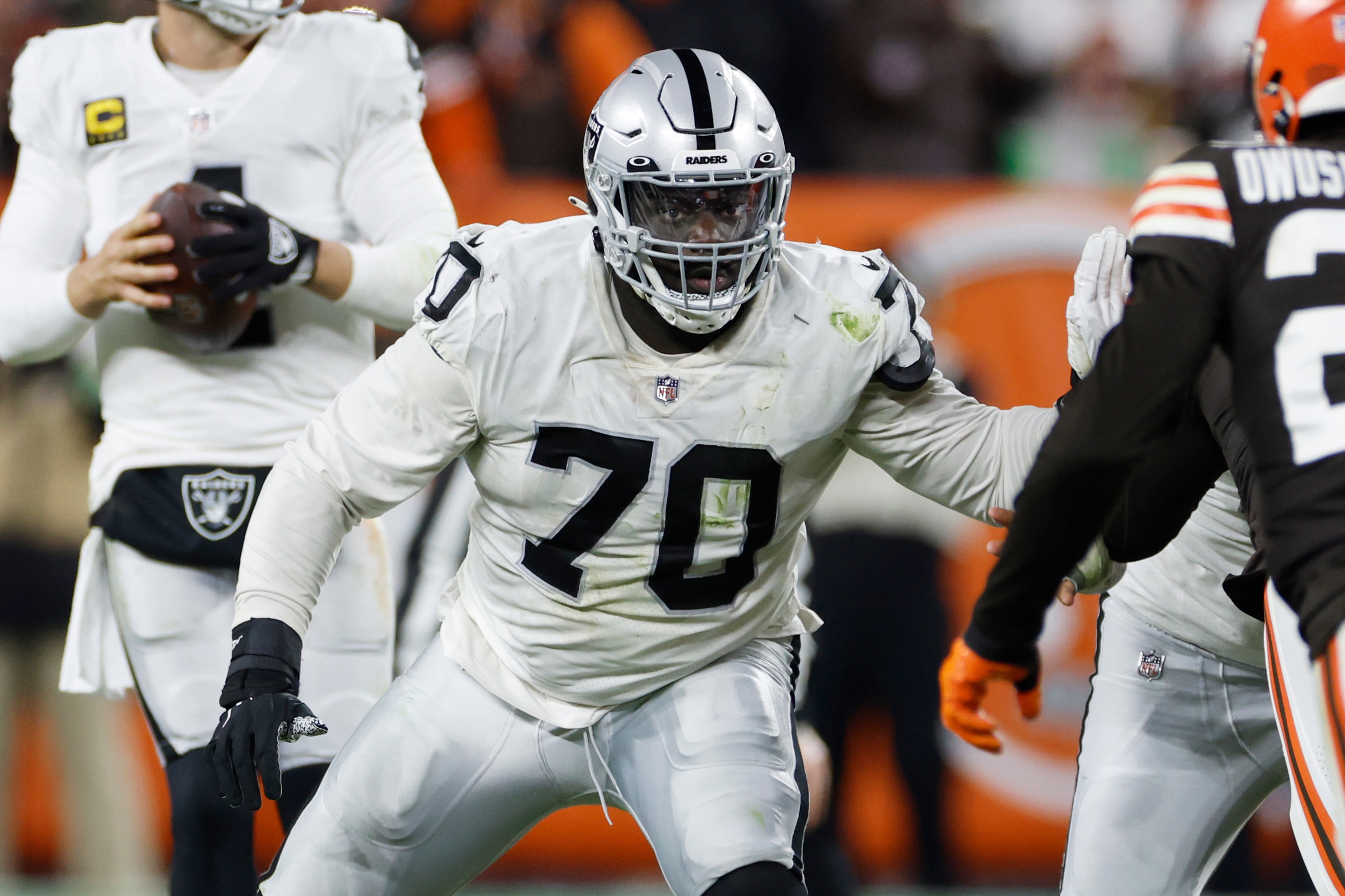 Las Vegas Raiders guard Alex Leatherwood (70) plays against the Cleveland Browns during the second half of an NFL football game, Monday, Dec. 20, 2021, in Cleveland. (AP Photo/Ron Schwane)