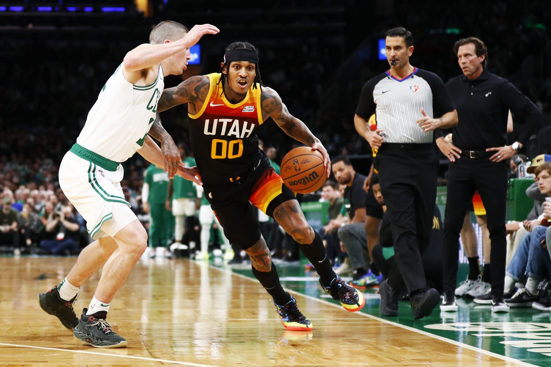 BOSTON, MASSACHUSETTS - MARCH 23: Payton Pritchard #11 of the Boston Celtics defends Jordan Clarkson #00 of the Utah Jazz during the fourth quarter of the game at TD Garden on March 23, 2022 in Boston, Massachusetts. NOTE TO USER: User expressly acknowledges and agrees that, by downloading and or using this photograph, User is consenting to the terms and conditions of the Getty Images License Agreement. (Photo by Omar Rawlings/Getty Images) BOSTON, MASSACHUSETTS - MARCH 23: Payton Pritchard #11 of the Boston Celtics defends Jordan Clarkson #00 of the Utah Jazz during the fourth quarter of the game at TD Garden on March 23, 2022 in Boston, Massachusetts. NOTE TO USER: User expressly acknowledges and agrees that, by downloading and or using this photograph, User is consenting to the terms and conditions of the Getty Images License Agreement. (Photo by Omar Rawlings/Getty Images)