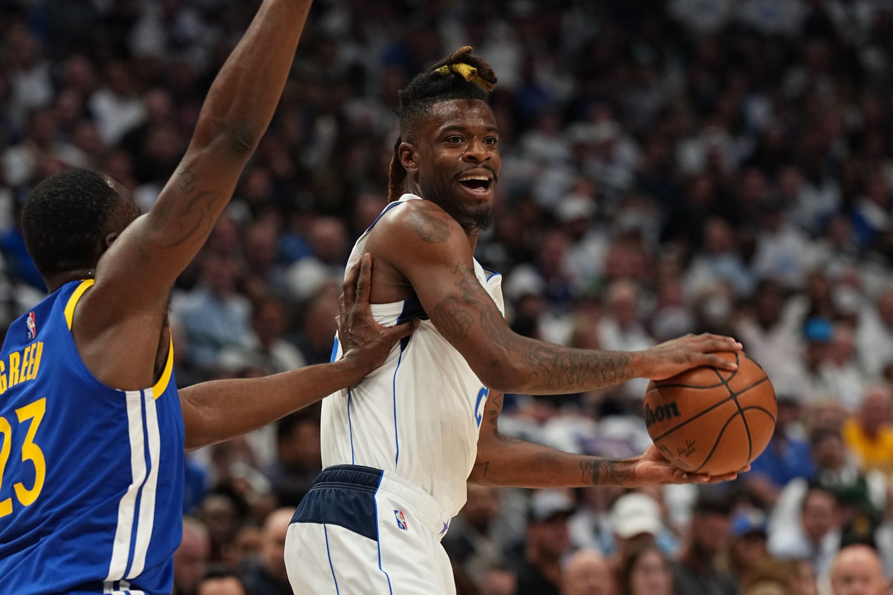 DALLAS, TX - MAY 24: Reggie Bullock #25 of the Dallas Mavericks handles the ball during Game 4 of the 2022 NBA Playoffs Western Conference Finals against the Golden State Warriors on May 24, 2022 at the American Airlines Center in Dallas, Texas. NOTE TO USER: User expressly acknowledges and agrees that, by downloading and or using this photograph, User is consenting to the terms and conditions of the Getty Images License Agreement. Mandatory Copyright Notice: Copyright 2022 NBAE (Photo by Glenn James/NBAE via Getty Images)