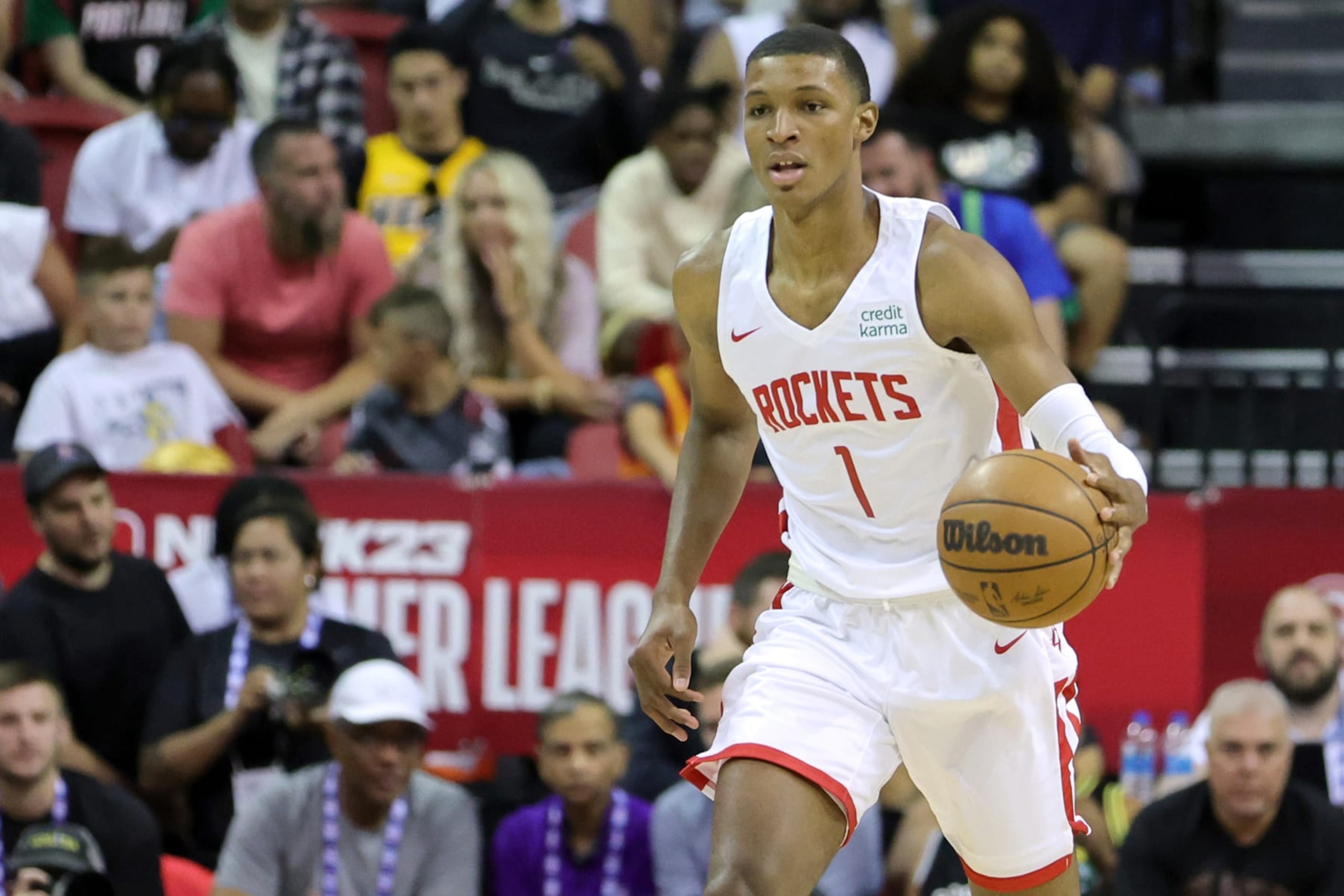LAS VEGAS, NEVADA - JULY 09: Jabari Smith Jr. #1 of the Houston Rockets brings the ball up the court against the Oklahoma City Thunder during the 2022 NBA Summer League at the Thomas & Mack Center on July 09, 2022 in Las Vegas, Nevada. NOTE TO USER: User expressly acknowledges and agrees that, by downloading and or using this photograph, User is consenting to the terms and conditions of the Getty Images License Agreement. (Photo by Ethan Miller/Getty Images)