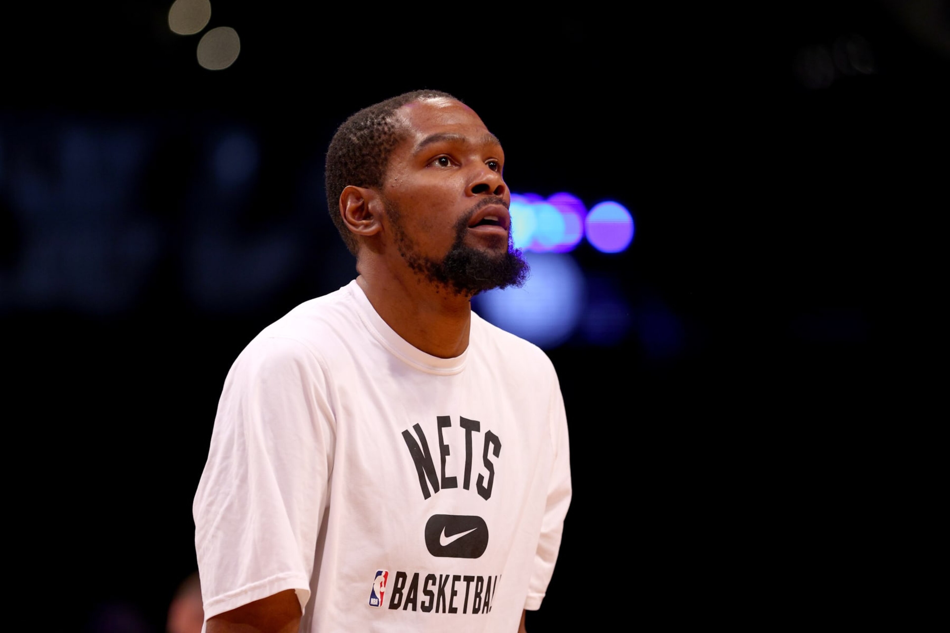 NEW YORK, NEW YORK - APRIL 25: Kevin Durant #7 of the Brooklyn Nets warms up before Game Four of the Eastern Conference First Round Playoffs against the Boston Celtics at Barclays Center on April 25, 2022 in the Brooklyn borough of New York City. NOTE TO USER: User expressly acknowledges and agrees that, by downloading and or using this photograph, User is consenting to the terms and conditions of the Getty Images License Agreement. (Photo by Elsa/Getty Images)