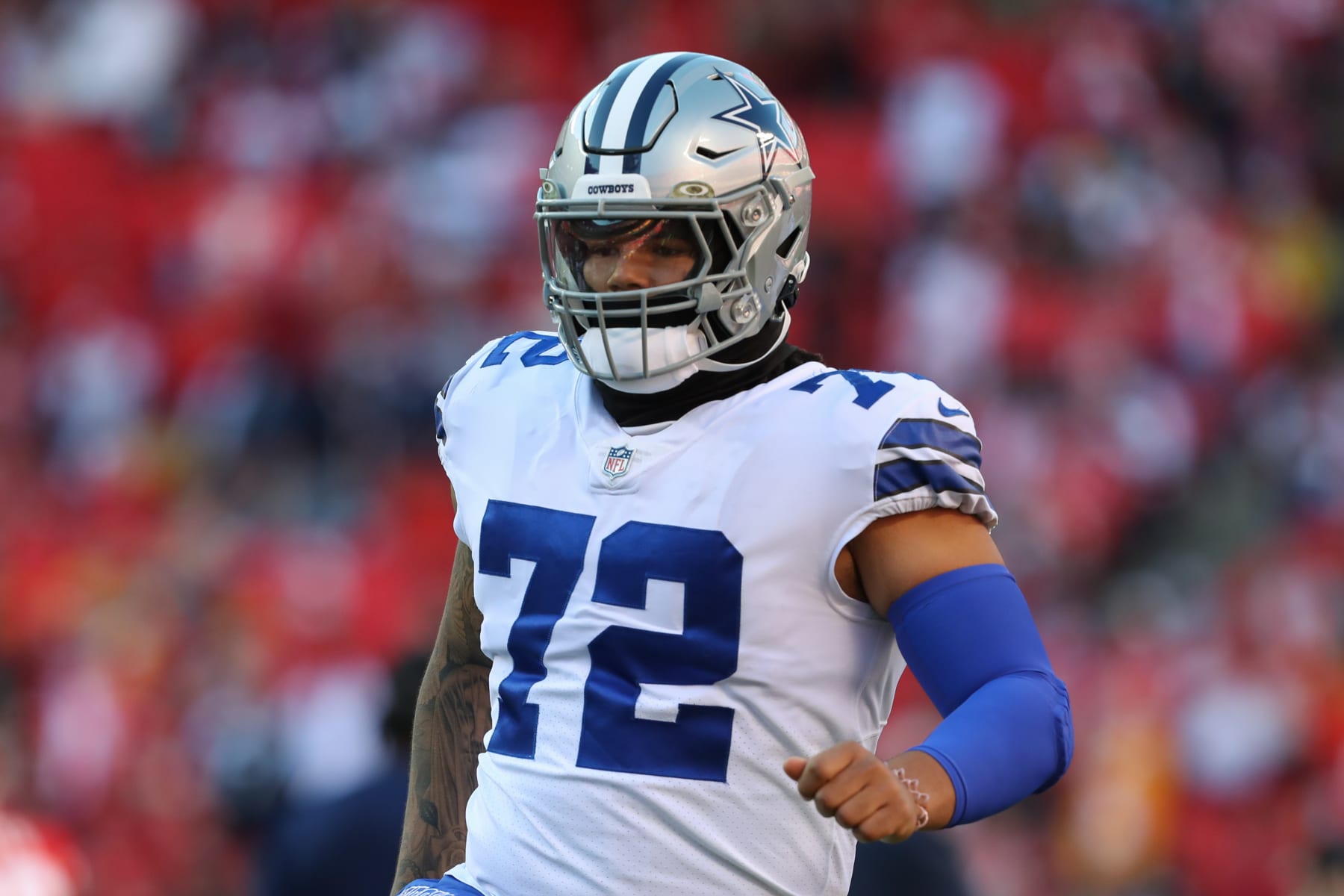 KANSAS CITY, MO - NOVEMBER 21: Dallas Cowboys defensive tackle Trysten Hill (72) before an NFL football game between the Dallas Cowboys and Kansas City Chiefs on Nov 21, 2021 at GEHA Field at Arrowhead Stadium in Kansas City, MO. (Photo by Scott Winters/Icon Sportswire via Getty Images)