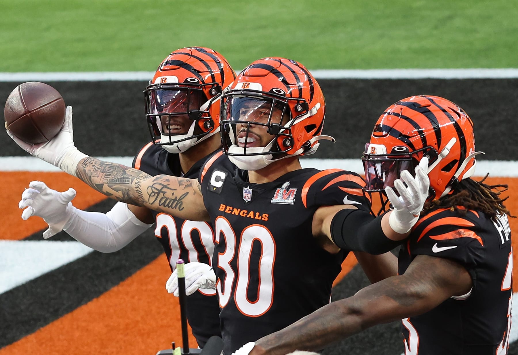 INGLEWOOD, CALIFORNIA - FEBRUARY 13: Jessie Bates #30 of the Cincinnati Bengals reacts with his team following an interception during the second quarter of Super Bowl LVI against the Los Angeles Rams at SoFi Stadium on February 13, 2022 in Inglewood, California. (Photo by Rob Carr/Getty Images)