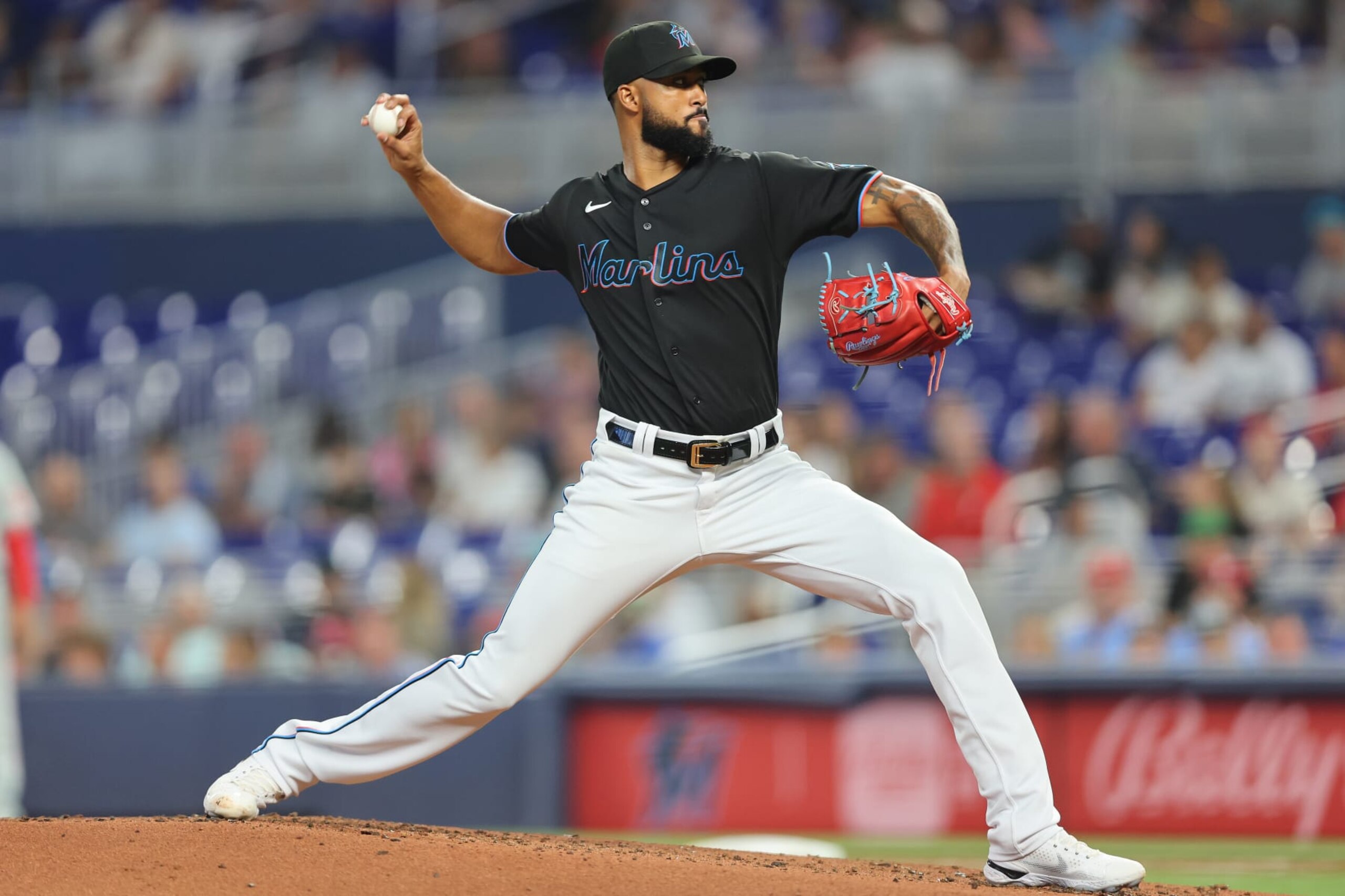 MIAMI, FLORIDA - JULY 15: Sandy Alcantara #22 of the Miami Marlins delivers a pitch during the second inning against the Philadelphia Phillies at loanDepot park on July 15, 2022 in Miami, Florida. (Photo by Michael Reaves/Getty Images)