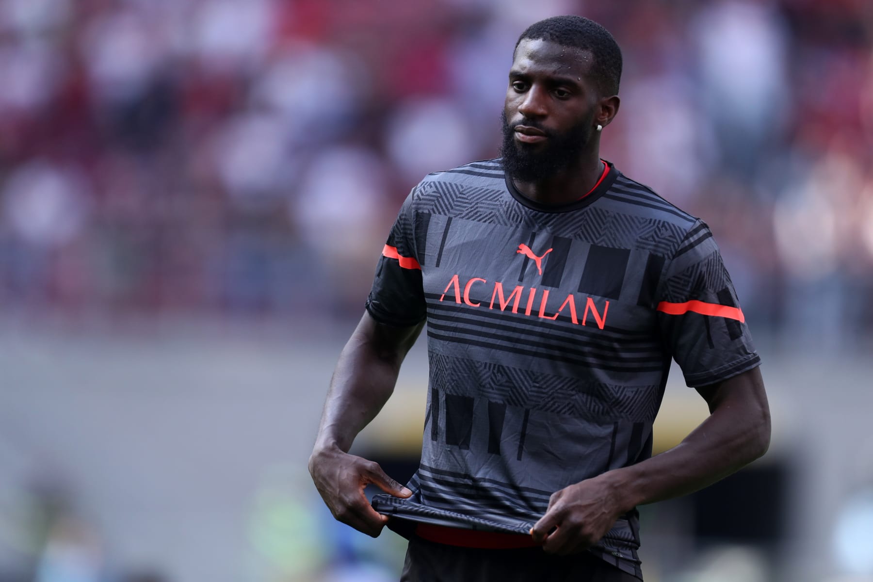 STADIO GIUSEPPE MEAZZA, MILANO, ITALY - 2022/05/15: Tiemoue Bakayoko of Ac Milan  during warm up before the Serie A match between Ac Milan and Atalanta Bc. Ac Milan wins 2-0 over Atalanta Bc. (Photo by Marco Canoniero/LightRocket via Getty Images)