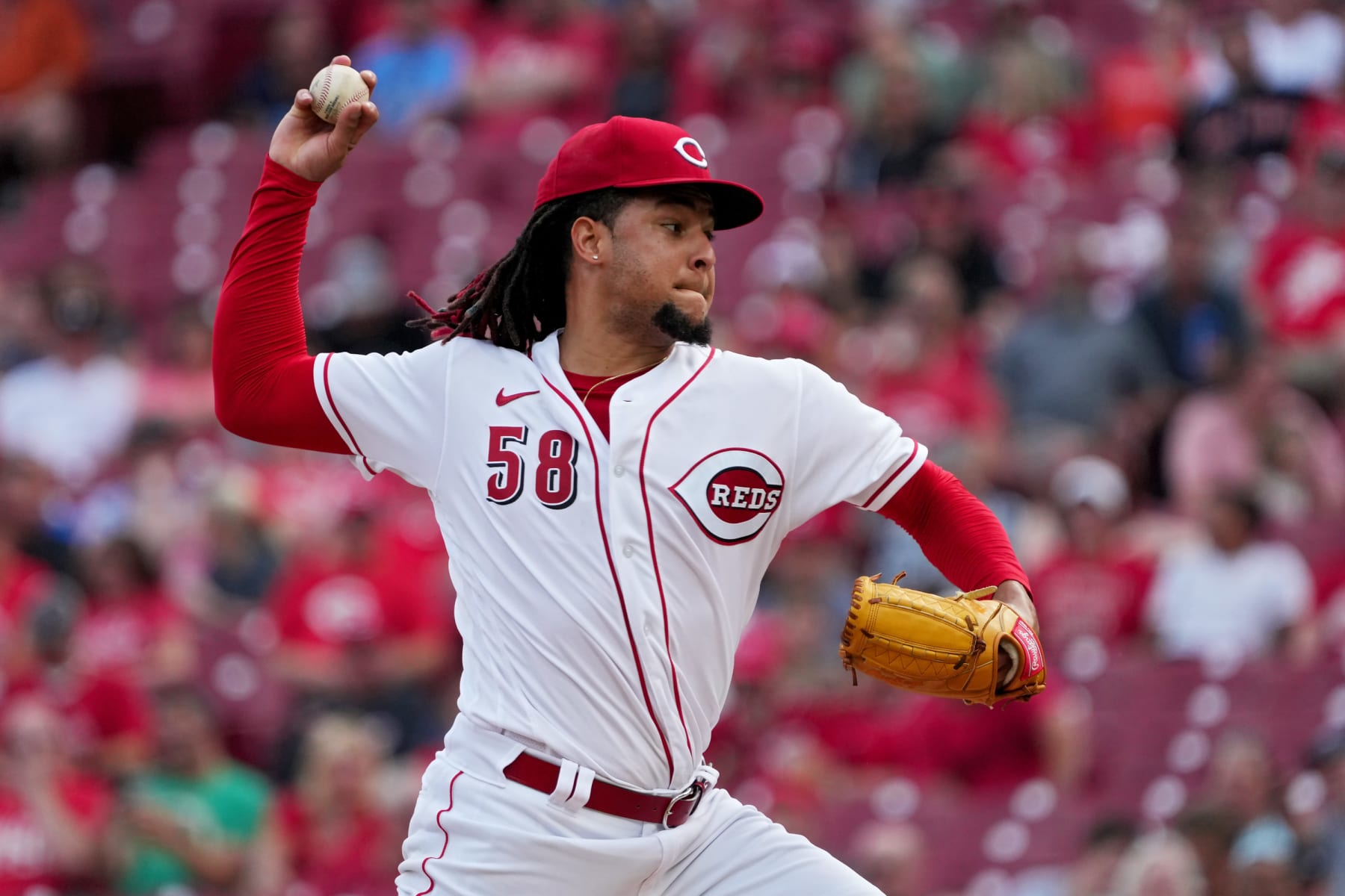 CINCINNATI, OHIO - JULY 08: Luis Castillo #58 of the Cincinnati Reds pitches in the second inning against the Tampa Bay Rays at Great American Ball Park on July 08, 2022 in Cincinnati, Ohio. (Photo by Dylan Buell/Getty Images)