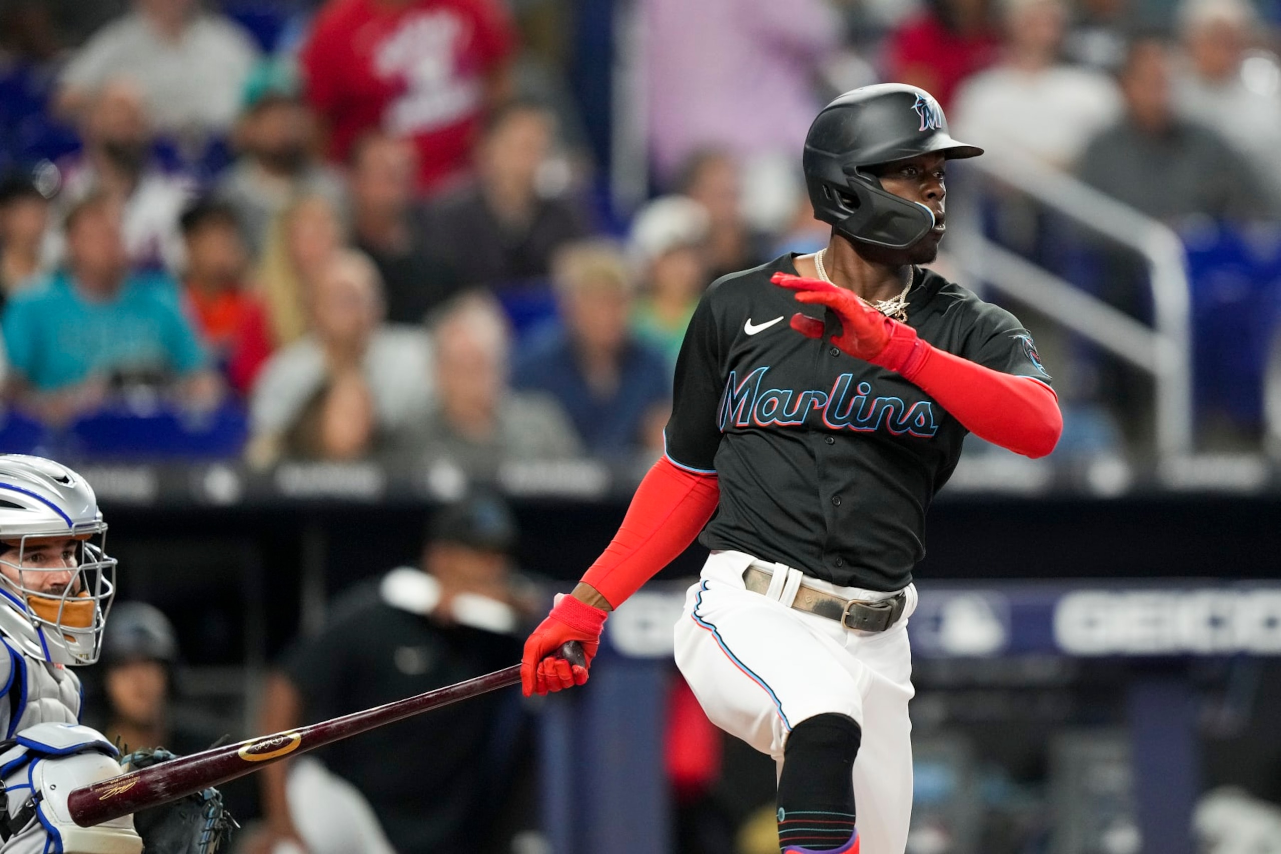 MIAMI, FLORIDA - JUNE 24: Jazz Chisholm Jr. #2 of the Miami Marlins singles in the first inning against the New York Mets at loanDepot park on June 24, 2022 in Miami, Florida. (Photo by Eric Espada/Getty Images)