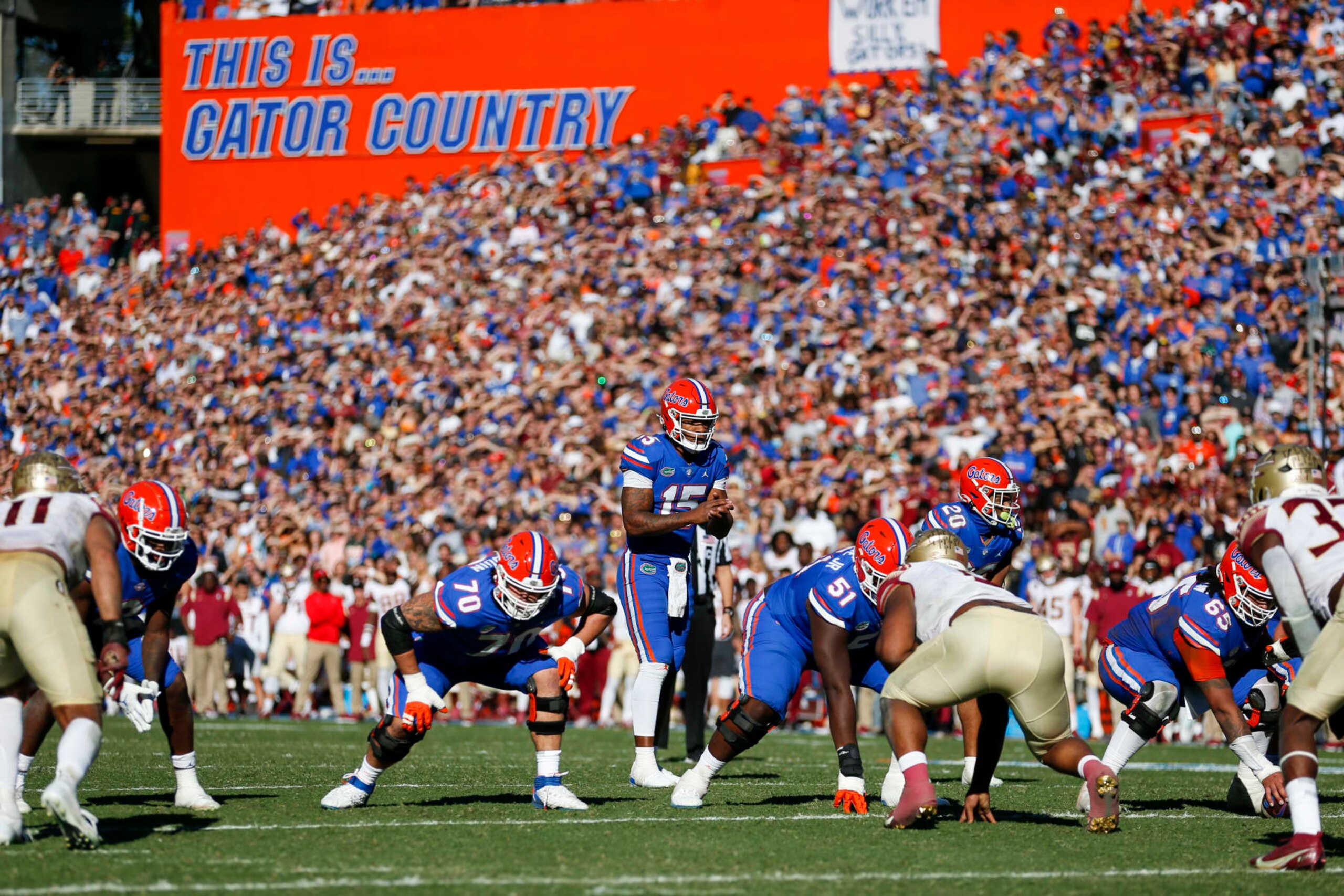 GAINESVILLE, FL - NOVEMBER 27: Florida Gators quarterback Anthony Richardson (15) during the game between the Florida State Seminoles and the Florida Gators on November 27, 2021 at Ben Hill Griffin Stadium in Gainesville, Fl. (Photo by David Rosenblum/Icon Sportswire via Getty Images)