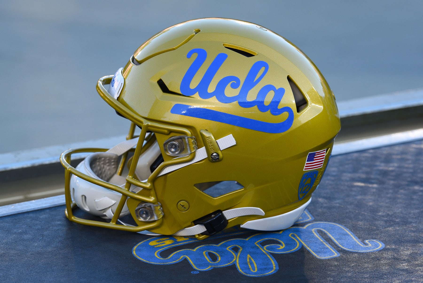 PASADENA, CA - SEPTEMBER 14: A UCLA helmet on the sidelines during the college football game between the Oklahoma Sooners and the UCLA Bruins on September 14, 2019, at Rose Bowl in Pasadena, CA. (Photo by Brian Rothmuller/Icon Sportswire via Getty Images)