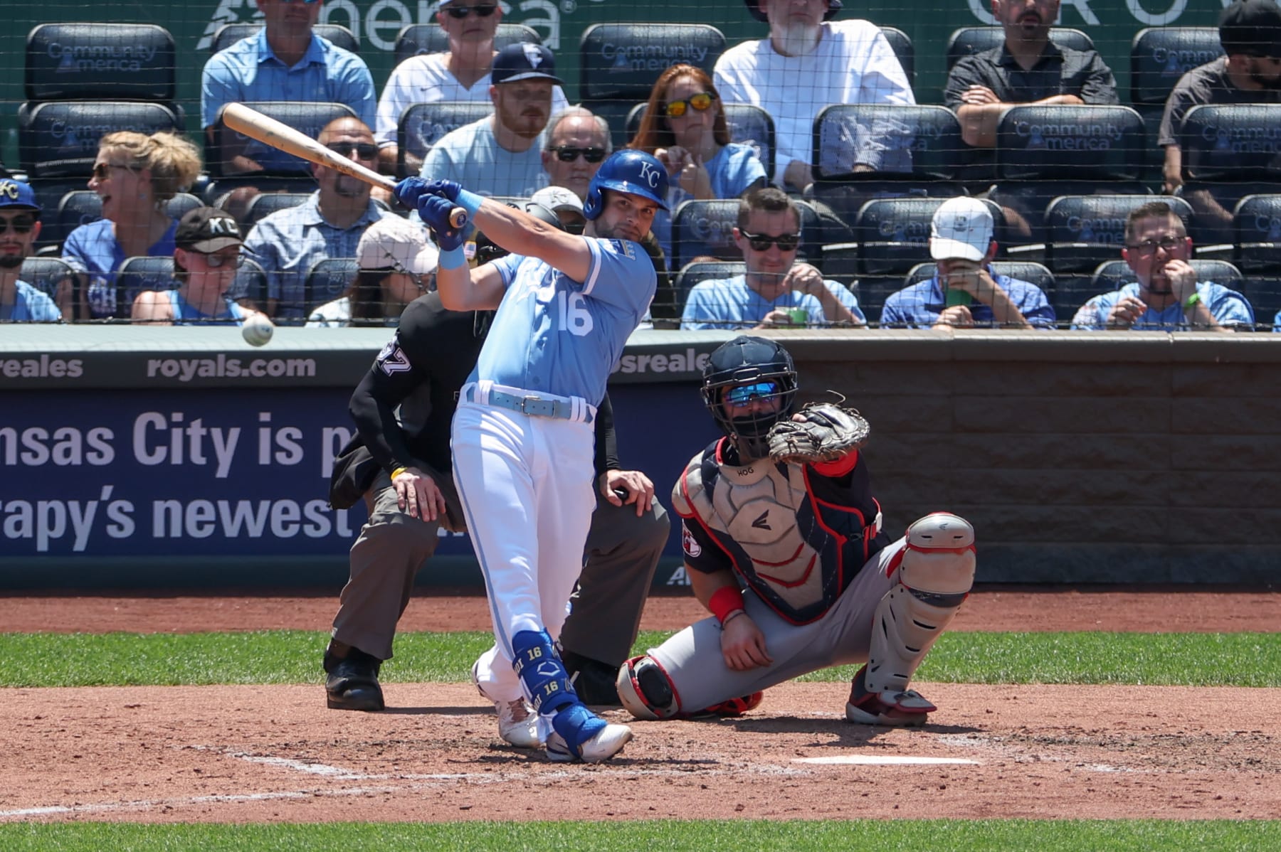 KANSAS CITY, MO - JULY 10: Kansas City Royals left fielder Andrew Benintendi (16) hits an RBI single in the fifth inning of an MLB game between the Cleveland Guardians and Kansas City Royals on July 10, 2022 at Kauffman Stadium in Kansas City, MO. (Photo by Scott Winters/Icon Sportswire via Getty Images) KANSAS CITY, MO - JULY 10: Kansas City Royals left fielder Andrew Benintendi (16) hits an RBI single in the fifth inning of an MLB game between the Cleveland Guardians and Kansas City Royals on July 10, 2022 at Kauffman Stadium in Kansas City, MO. (Photo by Scott Winters/Icon Sportswire via Getty Images)