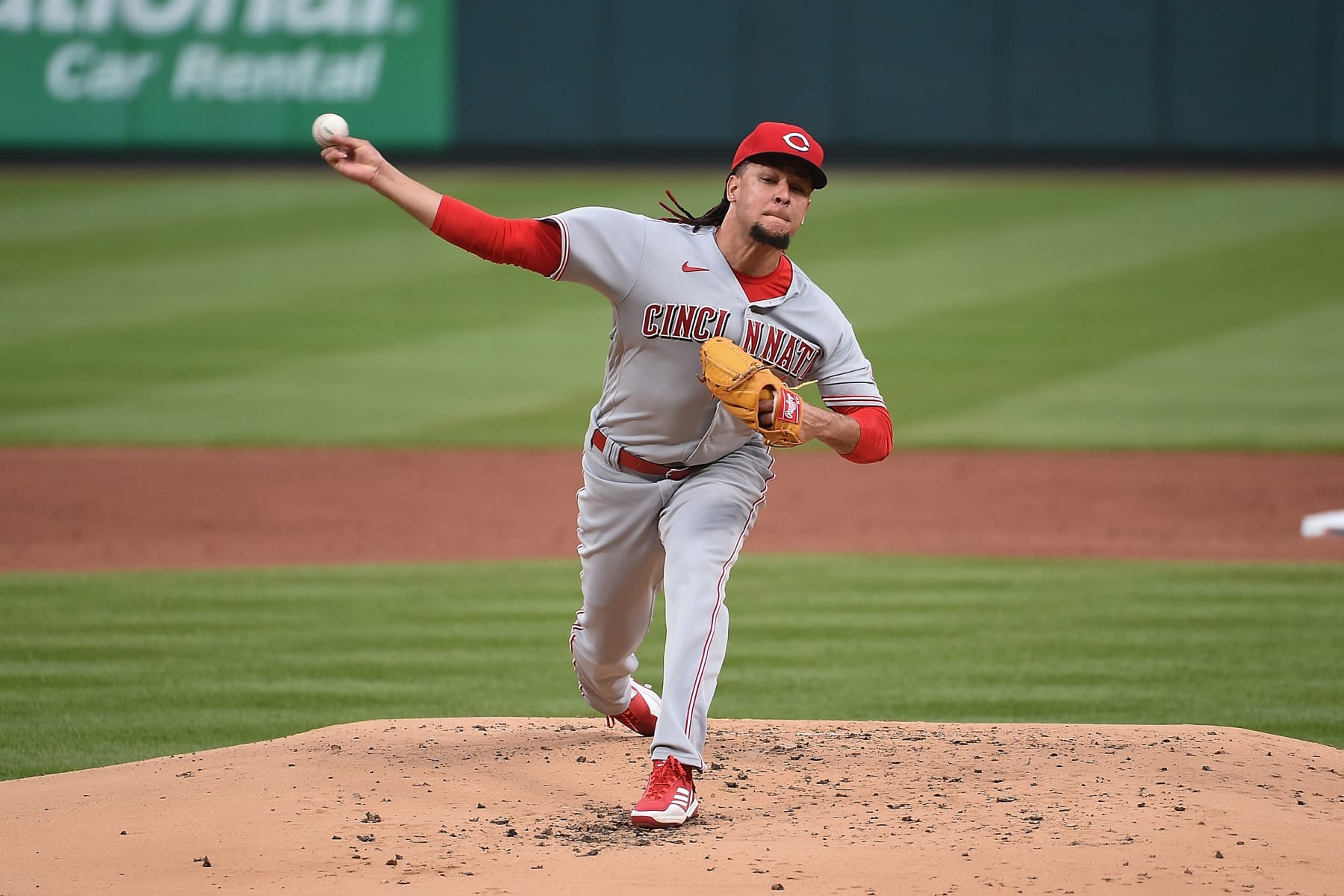 ST LOUIS, MO - JUNE 10: Luis Castillo #58 of the Cincinnati Reds pitches against the St. Louis Cardinals at Busch Stadium on June 10, 2022 in St Louis, Missouri. (Photo by Joe Puetz/Getty Images)