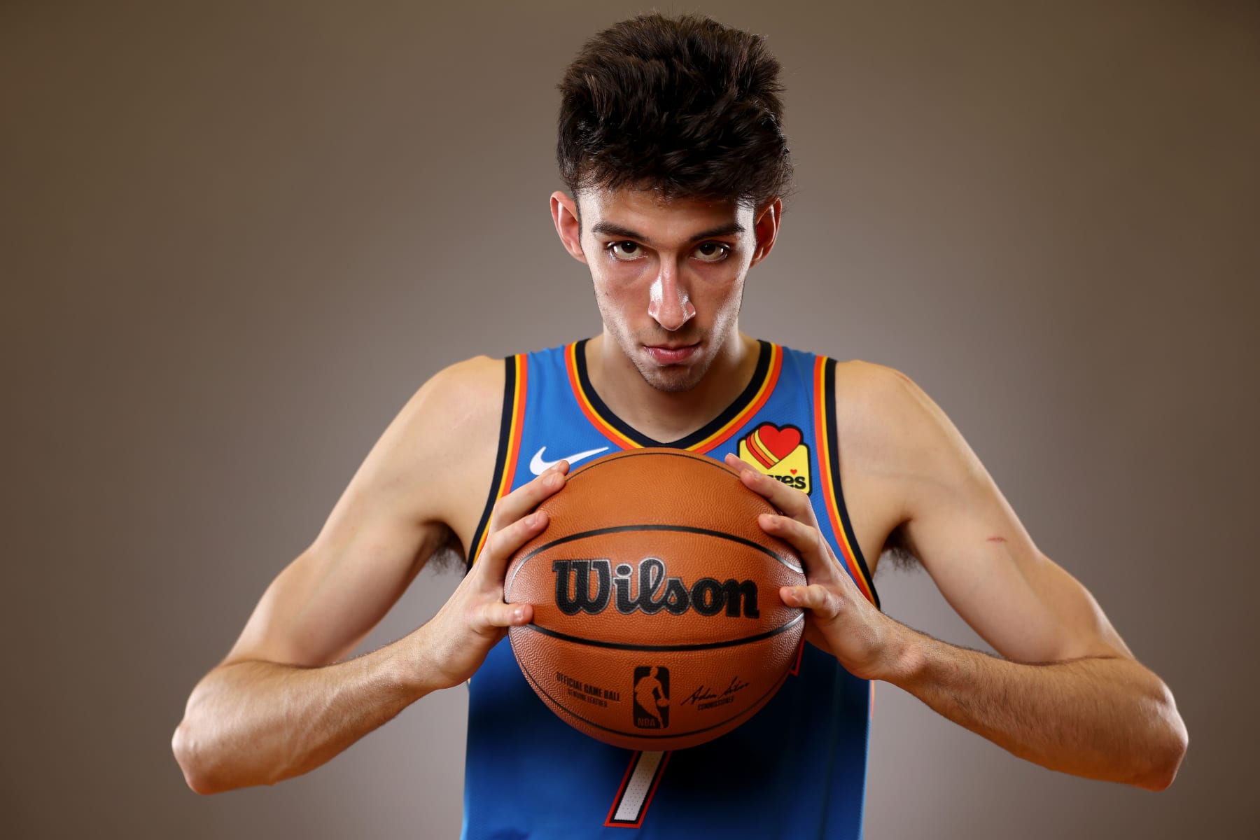 LAS VEGAS, NEVADA - JULY 14: Chet Holmgren #7 of the Oklahoma City Thunder poses during the 2022 NBA Rookie Portraits at UNLV on July 14, 2022 in Las Vegas, Nevada. NOTE TO USER: User expressly acknowledges and agrees that, by downloading and/or using this photograph, User is consenting to the terms and conditions of the Getty Images License Agreement. (Photo by Gregory Shamus/Getty Images)