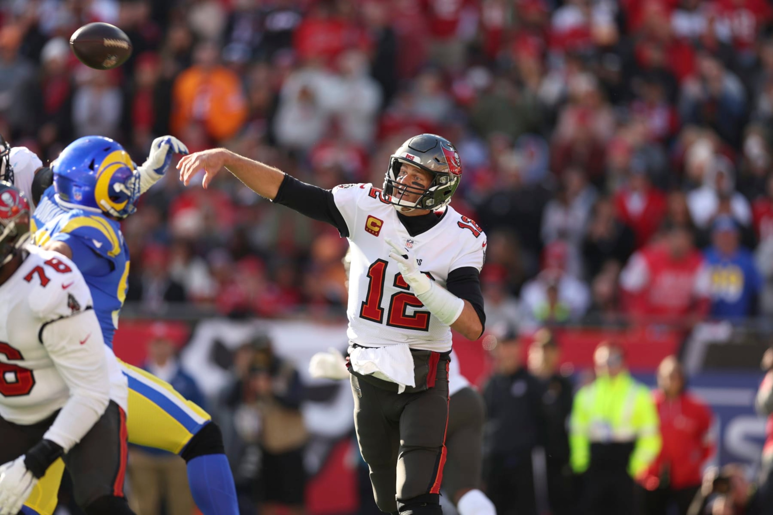 Football: NFL Playoffs: Tampa Bay Buccaneers QB  Tom Brady (12) in action, passing vs Los Angeles Rams at Raymond James Stadium. Tampa, FL 1/23/2022 CREDIT: Simon Bruty (Photo by Simon Bruty/Sports Illustrated via Getty Images) (Set Number: X163913 TK1)