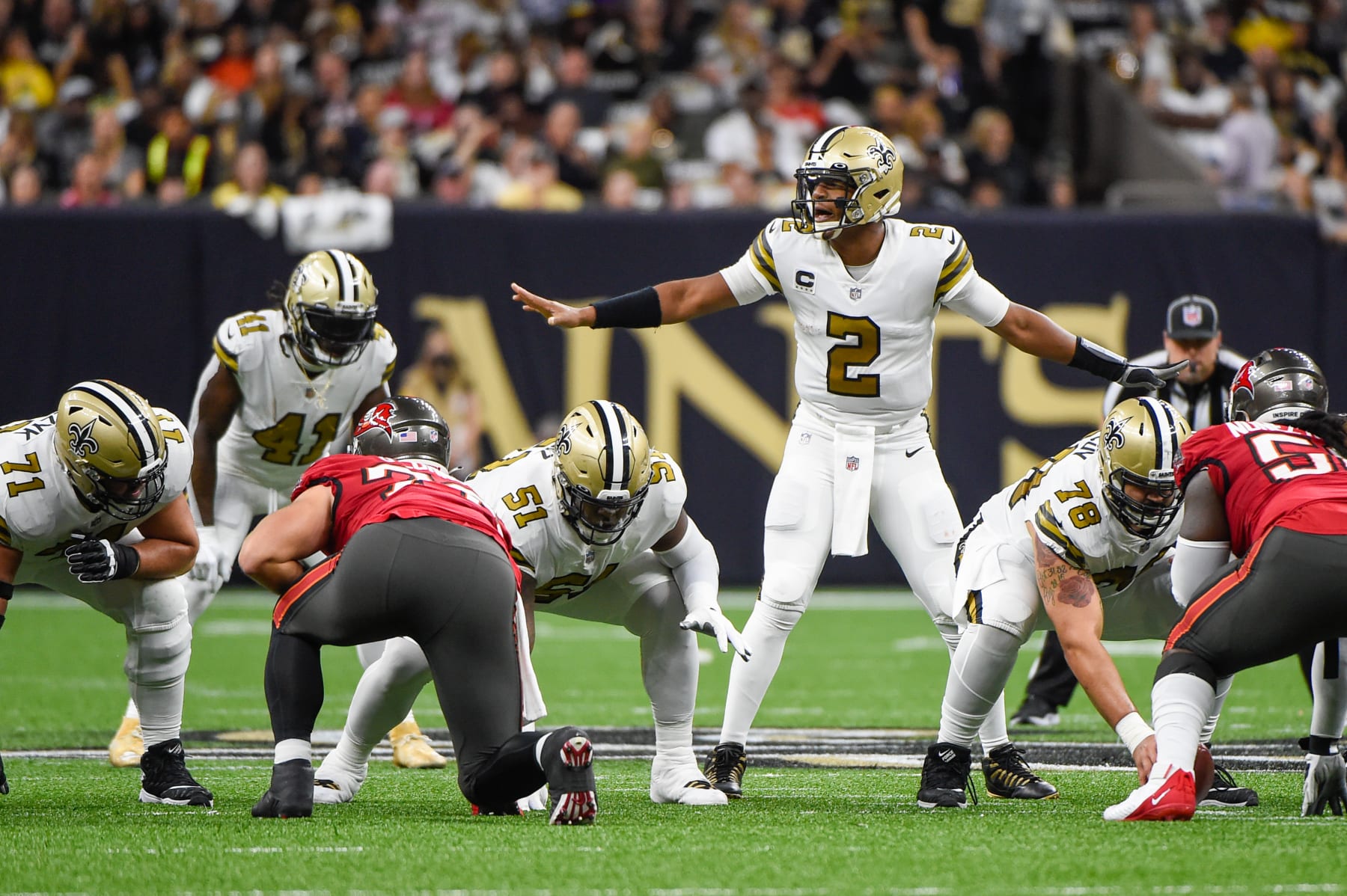 NEW ORLEANS, LA - OCTOBER 31: New Orleans Saints quarterback Jameis Winston (2) calls an audible at the line of scrimmage during first half action during the football game between the Tampa Bay Buccaneers and New Orleans Saints at Caesar's Superdome on October 31, 2021 in New Orleans, LA. (Photo by Ken Murray/Icon Sportswire via Getty Images)