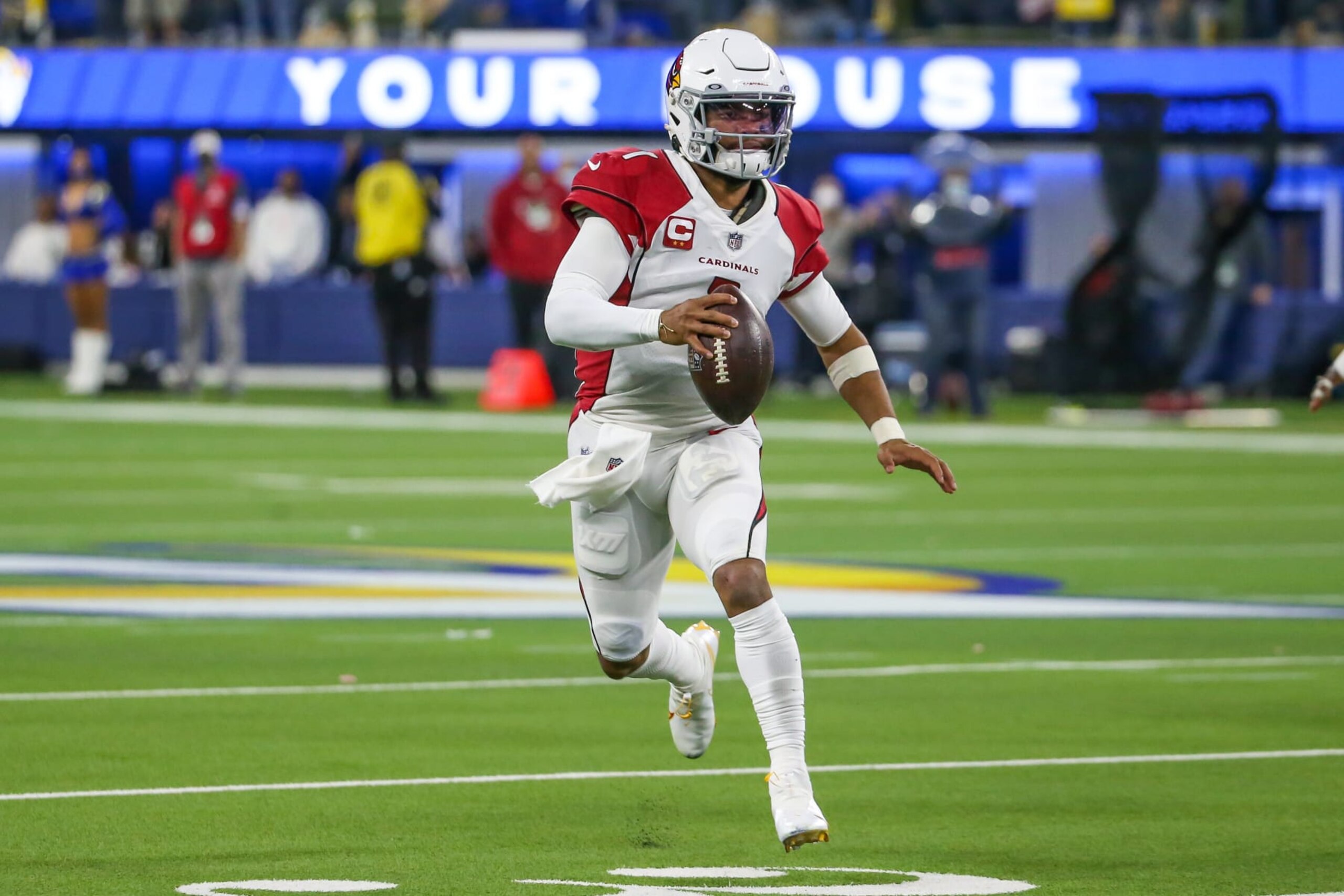 INGLEWOOD, CA - JANUARY 17: Arizona Cardinals quarterback Kyler Murray #1 during the NFC Wild Card playoff game between the Arizona Cardinals and the Los Angeles Rams on January 17, 2022, at SoFi Stadium in Inglewood, CA. (Photo by Jevone Moore/Icon Sportswire via Getty Images) INGLEWOOD, CA - JANUARY 17: Arizona Cardinals quarterback Kyler Murray #1 during the NFC Wild Card playoff game between the Arizona Cardinals and the Los Angeles Rams on January 17, 2022, at SoFi Stadium in Inglewood, CA. (Photo by Jevone Moore/Icon Sportswire via Getty Images)