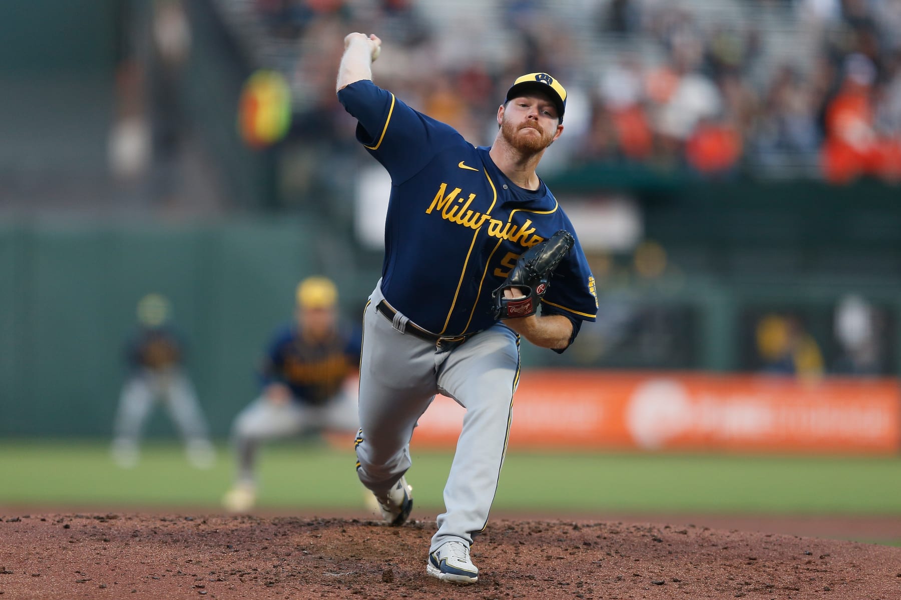 SAN FRANCISCO, CALIFORNIA - JULY 15: Brandon Woodruff #53 of the Milwaukee Brewers pitches in the bottom of the second inning against the San Francisco Giants at Oracle Park on July 15, 2022 in San Francisco, California. (Photo by Lachlan Cunningham/Getty Images)