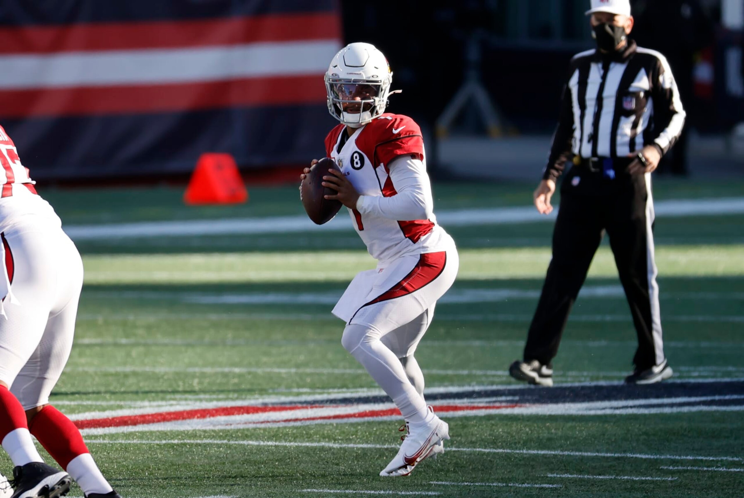 FOXBOROUGH, MA - NOVEMBER 29: Arizona Cardinals quarterback Kyler Murray (1) looks for a target during a game between the New England Patriots and the Arizona Cardinals on November 29, 2020, at Gillette Stadium in Foxborough, Massachusetts. (Photo by Fred Kfoury III/Icon Sportswire via Getty Images)