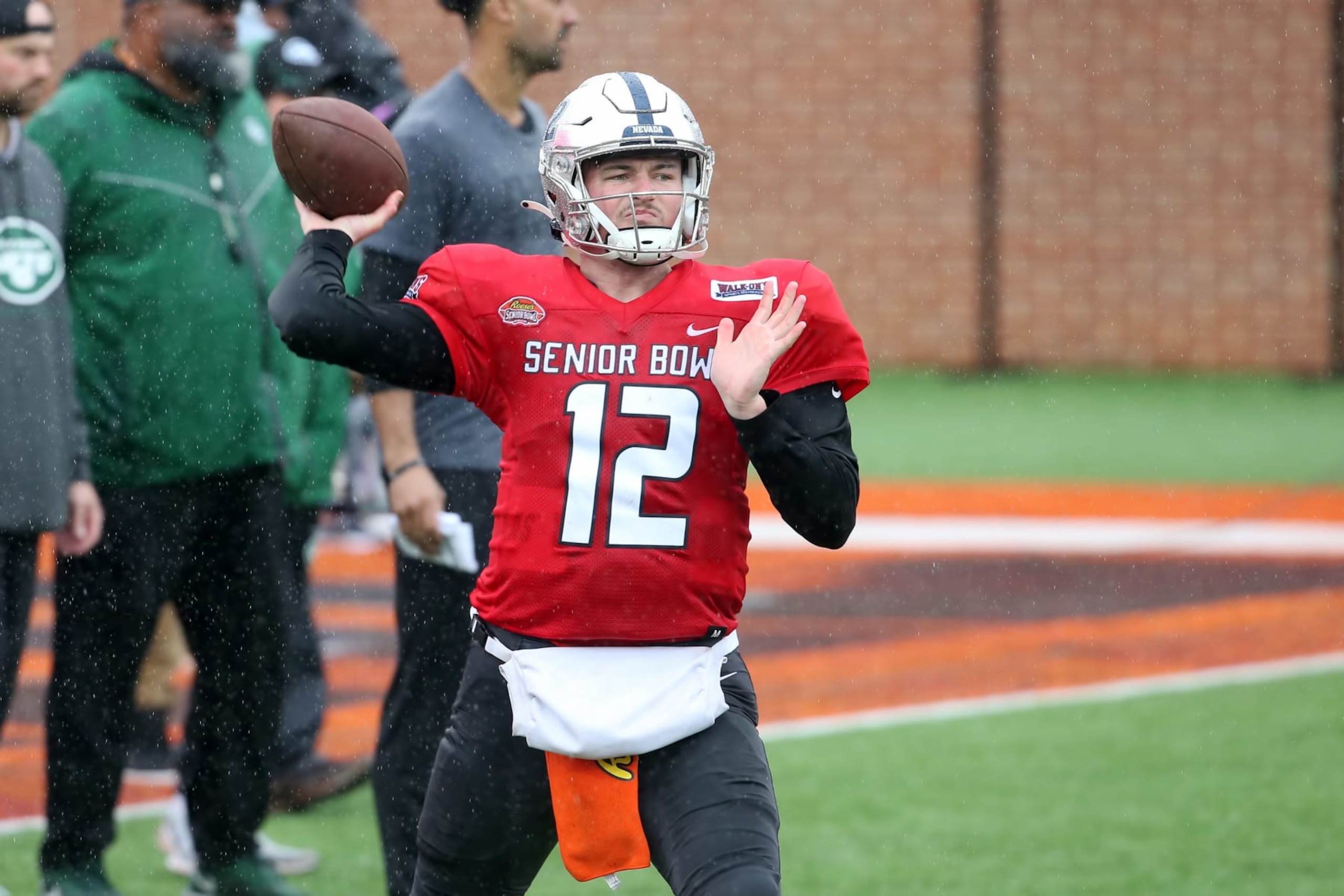 MOBILE, AL - FEBRUARY 02: National quarterback Carson Strong of Nevada (12) during the Reese's Senior Bowl practice session on February 2, 2002 at Hancock Whitney Stadium in Mobile, Alabama.  (Photo by Michael Wade/Icon Sportswire via Getty Images)