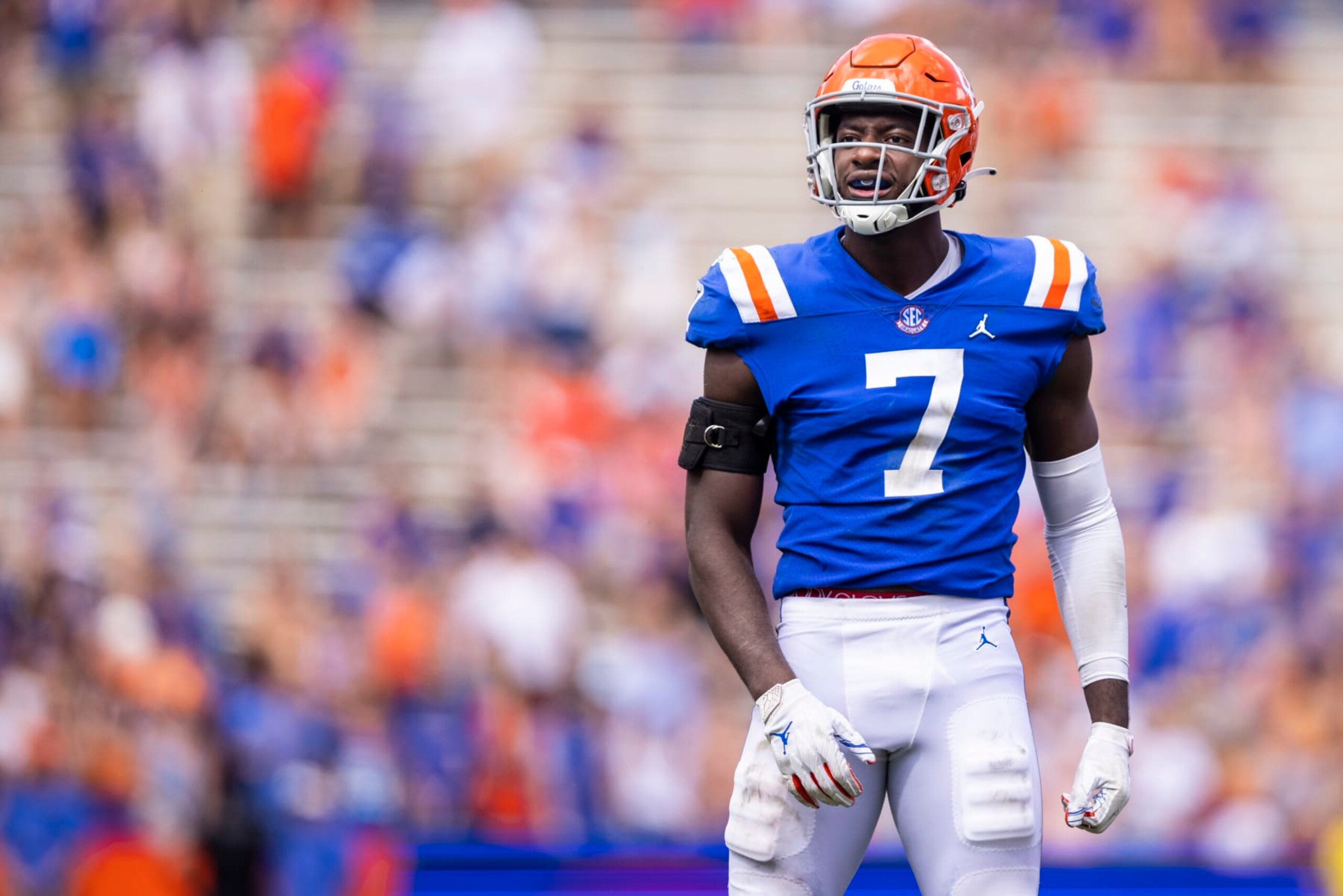 GAINESVILLE, FLORIDA - OCTOBER 09: Jeremiah Moon #7 of the Florida Gators looks on during the third quarter of a game against the Vanderbilt Commodores at Ben Hill Griffin Stadium on October 09, 2021 in Gainesville, Florida. (Photo by James Gilbert/Getty Images)