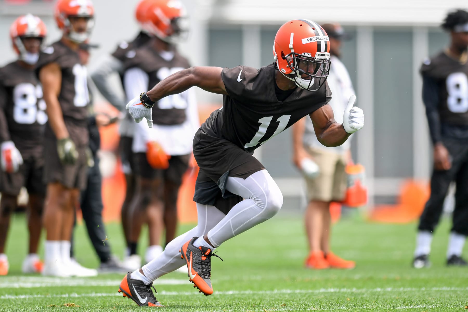 BEREA, OH - JUNE 14: Donovan Peoples-Jones #11 of the Cleveland Browns runs a drill during the Cleveland Browns mandatory minicamp at CrossCountry Mortgage Campus on June 14, 2022 in Berea, Ohio. (Photo by Nick Cammett/Diamond Images via Getty Images)
