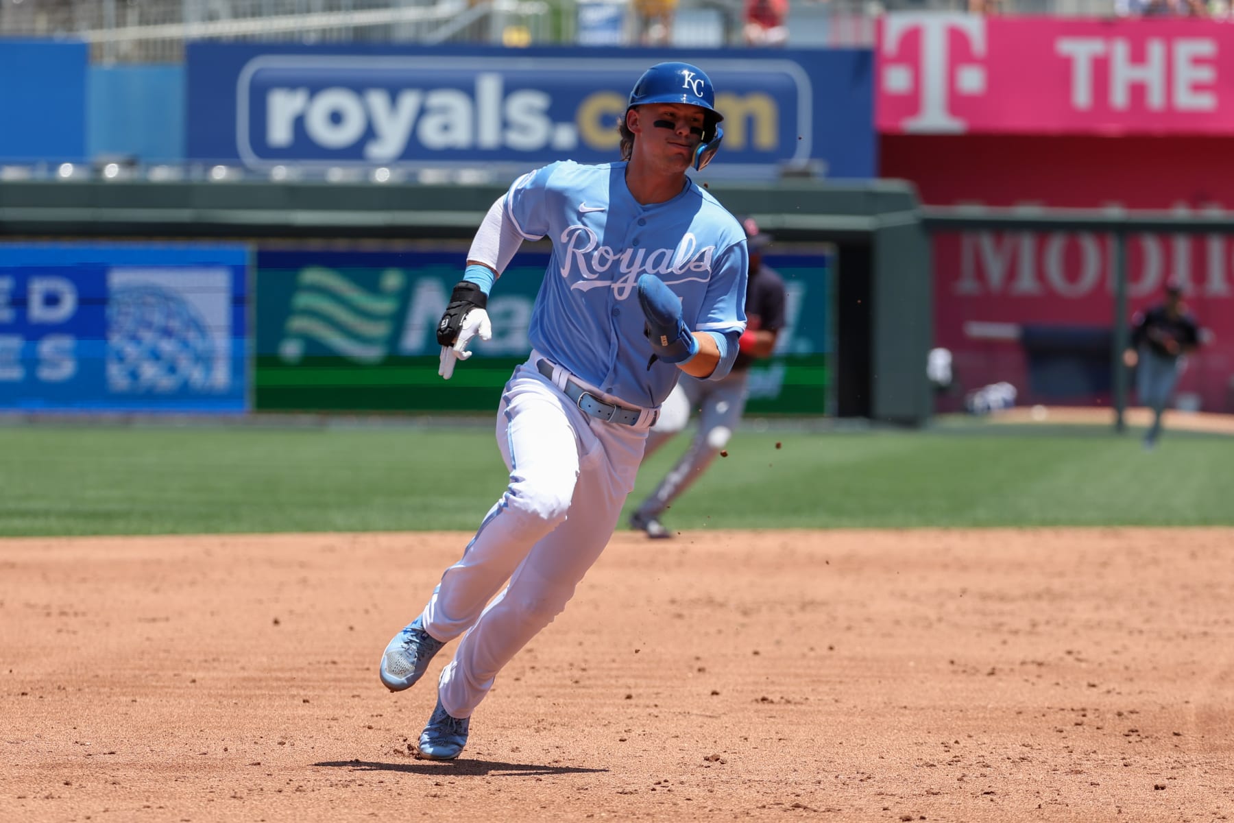 KANSAS CITY, MO - JULY 10: Kansas City Royals shortstop Bobby Witt Jr. (7) rounds the bases during an MLB game between the Cleveland Guardians and Kansas City Royals on July 10, 2022 at Kauffman Stadium in Kansas City, MO. (Photo by Scott Winters/Icon Sportswire via Getty Images)