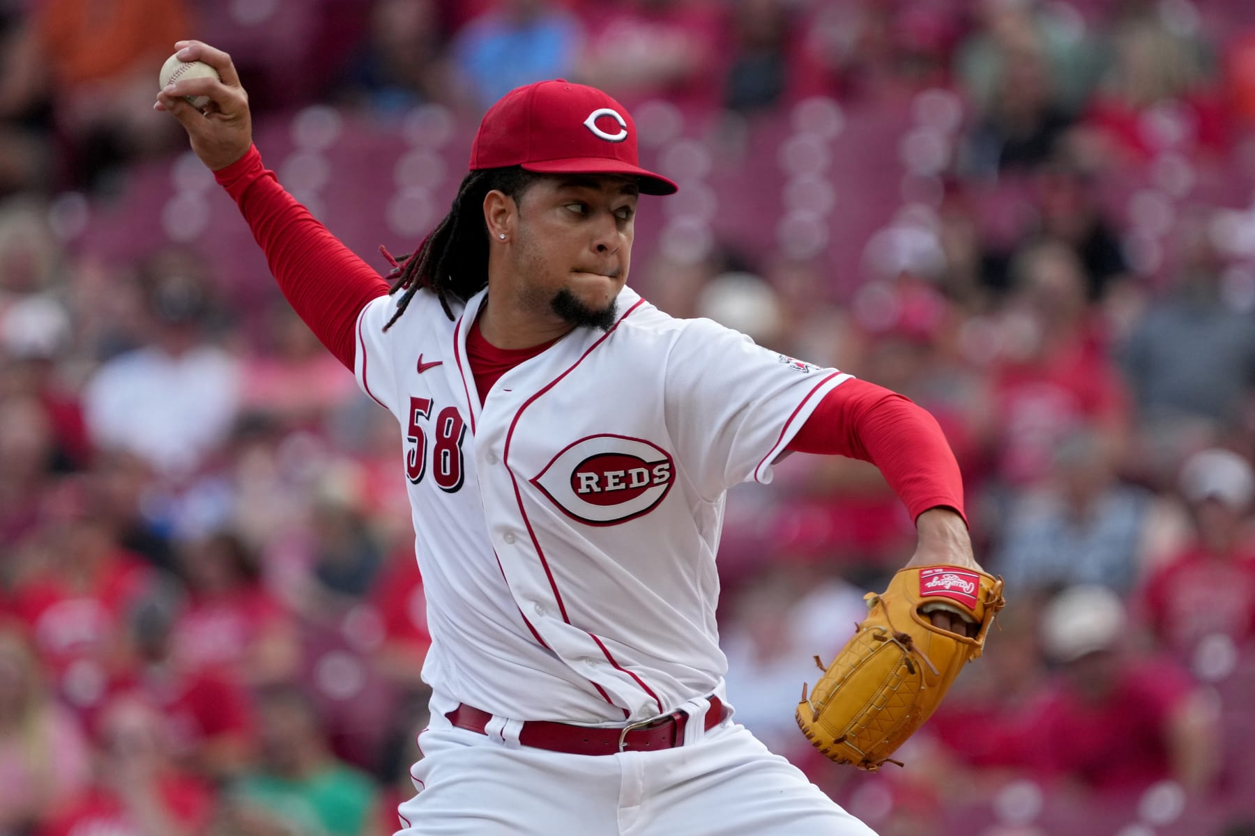 CINCINNATI, OHIO - JULY 08: Luis Castillo #58 of the Cincinnati Reds pitches in the second inning against the Tampa Bay Rays at Great American Ball Park on July 08, 2022 in Cincinnati, Ohio. (Photo by Dylan Buell/Getty Images)