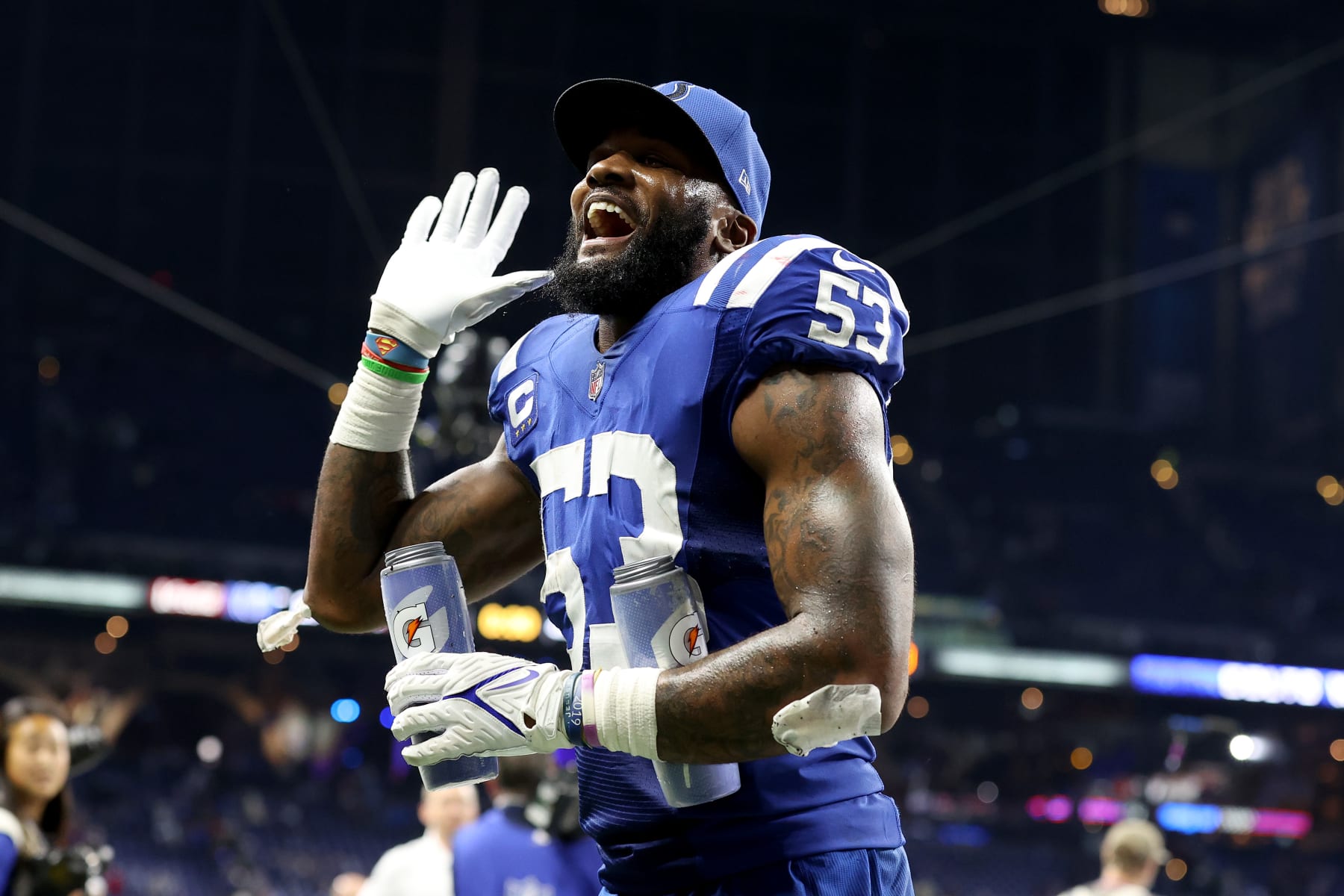 INDIANAPOLIS, INDIANA - DECEMBER 18: Darius Leonard #53 of the Indianapolis Colts runs off the field after a win against the New England Patriots at Lucas Oil Stadium on December 18, 2021 in Indianapolis, Indiana. (Photo by Andy Lyons/Getty Images)
