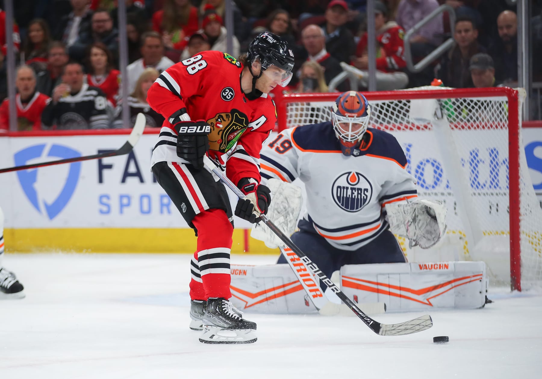 CHICAGO, IL - MARCH 03: Chicago Blackhawks right wing Patrick Kane (88) in action during a game between the Edmonton Oilers and the Chicago Blackhawks on March 3, 2022 at the United Center in Chicago, IL. (Photo by Melissa Tamez/Icon Sportswire via Getty Images)