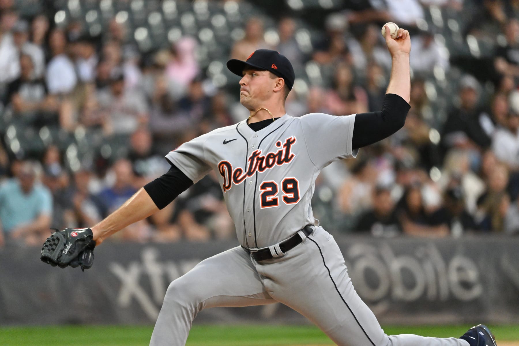 CHICAGO, IL - JULY 08:  Tarik Skubal #29 of the Detroit Tigers pitches against the Chicago White Sox at Guaranteed Rate Field on July 8, 2022 in Chicago, Illinois.  (Photo by Jamie Sabau/Getty Images)