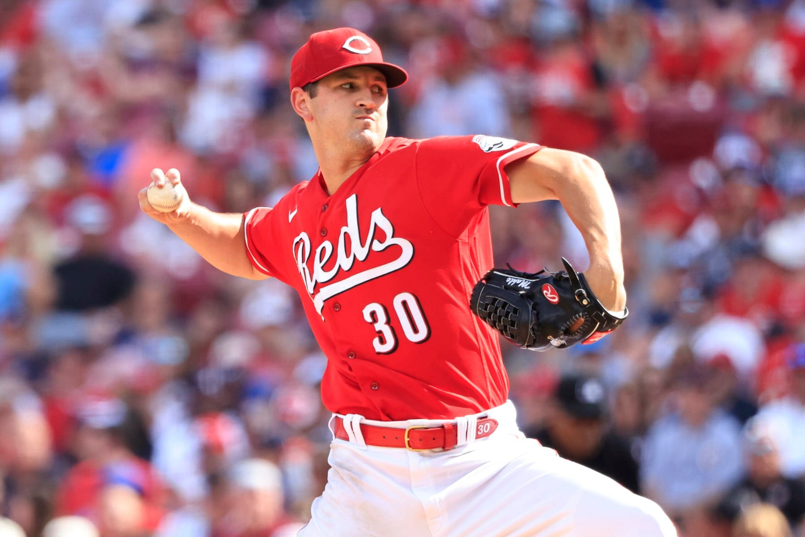 CINCINNATI, OHIO - JULY 02: Tyler Mahle #30 of the Cincinnati Reds throws a pitch in the game against the Atlanta Braves at Great American Ball Park on July 02, 2022 in Cincinnati, Ohio. (Photo by Justin Casterline/Getty Images)