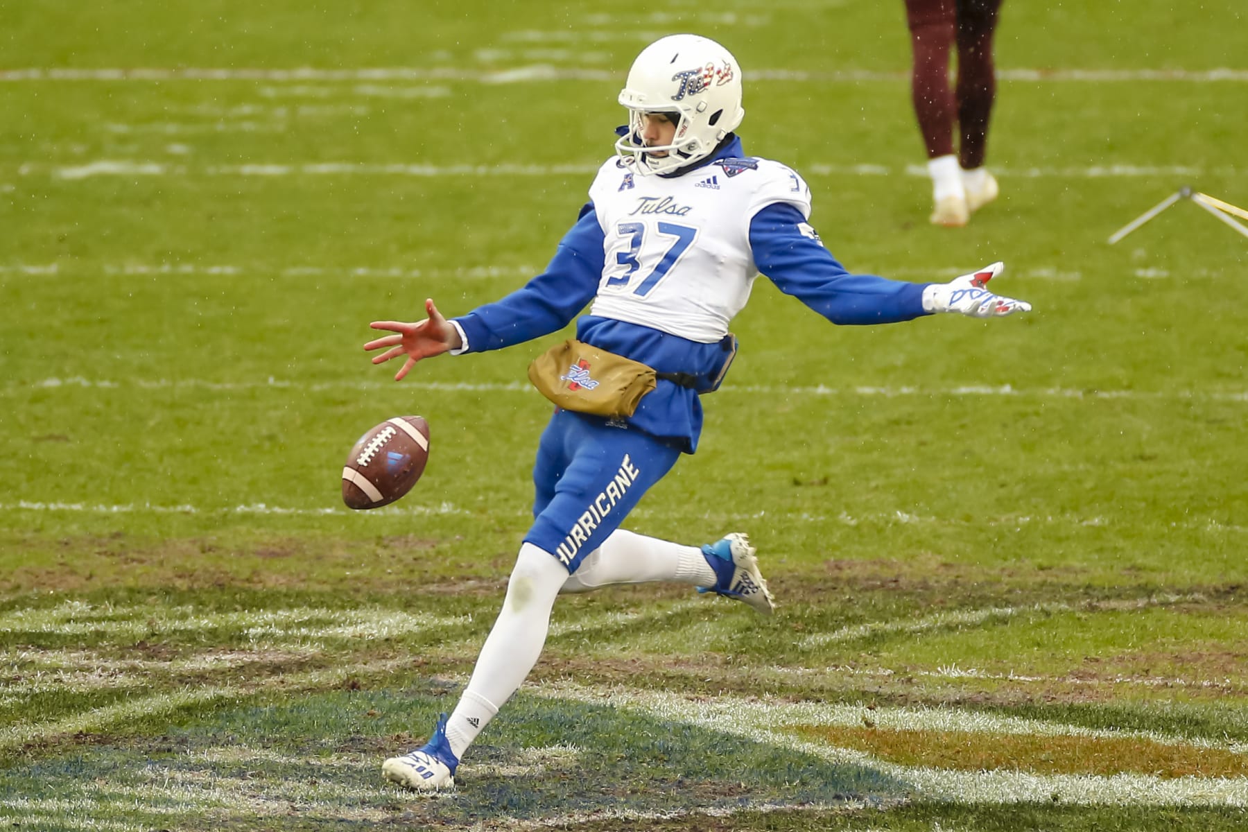 FORT WORTH, TX - DECEMBER 31: Tulsa Golden Hurricane punter Lachlan Wilson (37) warms up during the Armed Forces Bowl game between the Tulsa Golden Hurricane and the Mississippi State Bulldogs on December 31, 2020 at Amon G. Carter Stadium in Fort Worth, Texas. (Photo by Matthew Pearce/Icon Sportswire via Getty Images)