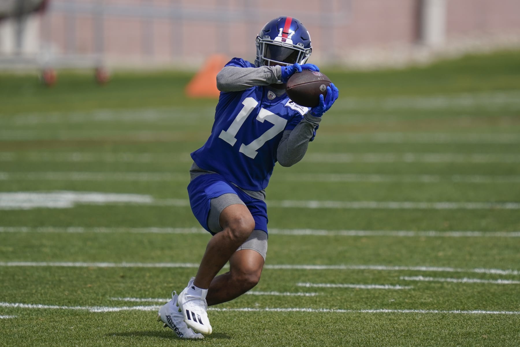 New York Giants' Wan'Dale Robinson participates in a practice at the NFL football team's training facility in East Rutherford, N.J., Thursday, May 26, 2022. (AP Photo/Seth Wenig)