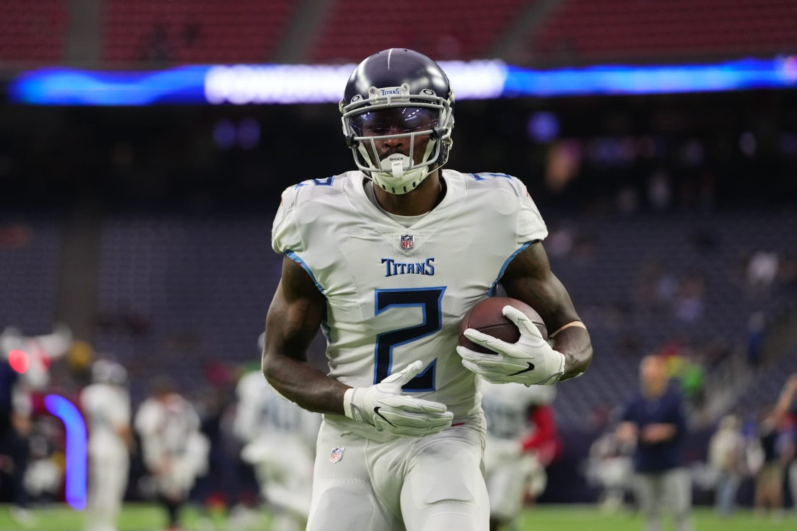 HOUSTON, TEXAS - JANUARY 09: Julio Jones #2 of the Tennessee Titans warms up against the Houston Texans prior to an NFL game at NRG Stadium on January 09, 2022 in Houston, Texas. (Photo by Cooper Neill/Getty Images) HOUSTON, TEXAS - JANUARY 09: Julio Jones #2 of the Tennessee Titans warms up against the Houston Texans prior to an NFL game at NRG Stadium on January 09, 2022 in Houston, Texas. (Photo by Cooper Neill/Getty Images)