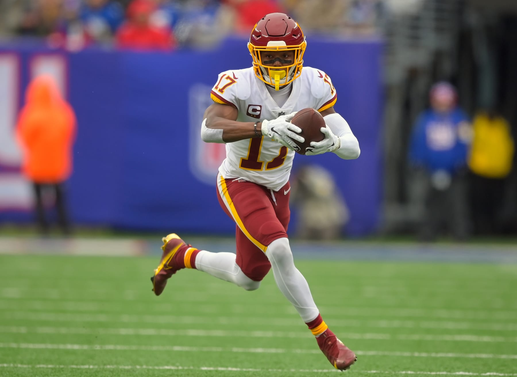 EAST RUTHERFORD, NJ - JANUARY 9: Washington Football Team wide receiver Terry McLaurin (17) during the Washington Football Teams defeat of the New York Giants 22-7 at MetLife Stadium on January 9, 2022 in East Rutherford, NJ . (Photo by John McDonnell/The Washington Post via Getty Images)