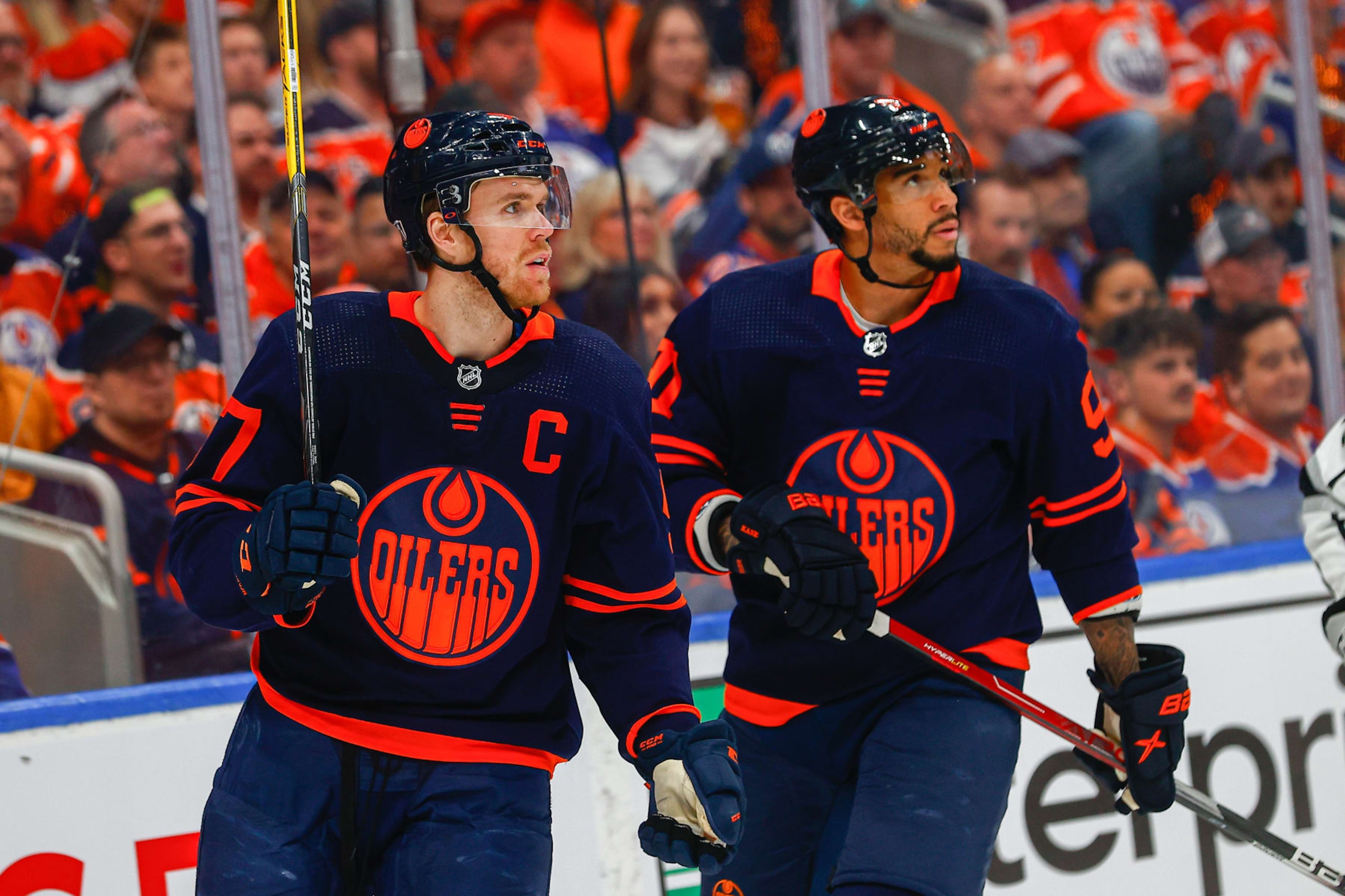 EDMONTON, AB - MAY 02: Edmonton Oilers Center Connor McDavid (97) and Edmonton Oilers Left Wing Evander Kane (91) in action in the first period during the Edmonton Oilers versus the Los Angeles Kings Stanley Cup playoffs game 1, in round 1, on May 02, 2022 at Rogers Place in Edmonton, AB. (Photo by Curtis Comeau/Icon Sportswire via Getty Images) EDMONTON, AB - MAY 02: Edmonton Oilers Center Connor McDavid (97) and Edmonton Oilers Left Wing Evander Kane (91) in action in the first period during the Edmonton Oilers versus the Los Angeles Kings Stanley Cup playoffs game 1, in round 1, on May 02, 2022 at Rogers Place in Edmonton, AB. (Photo by Curtis Comeau/Icon Sportswire via Getty Images)