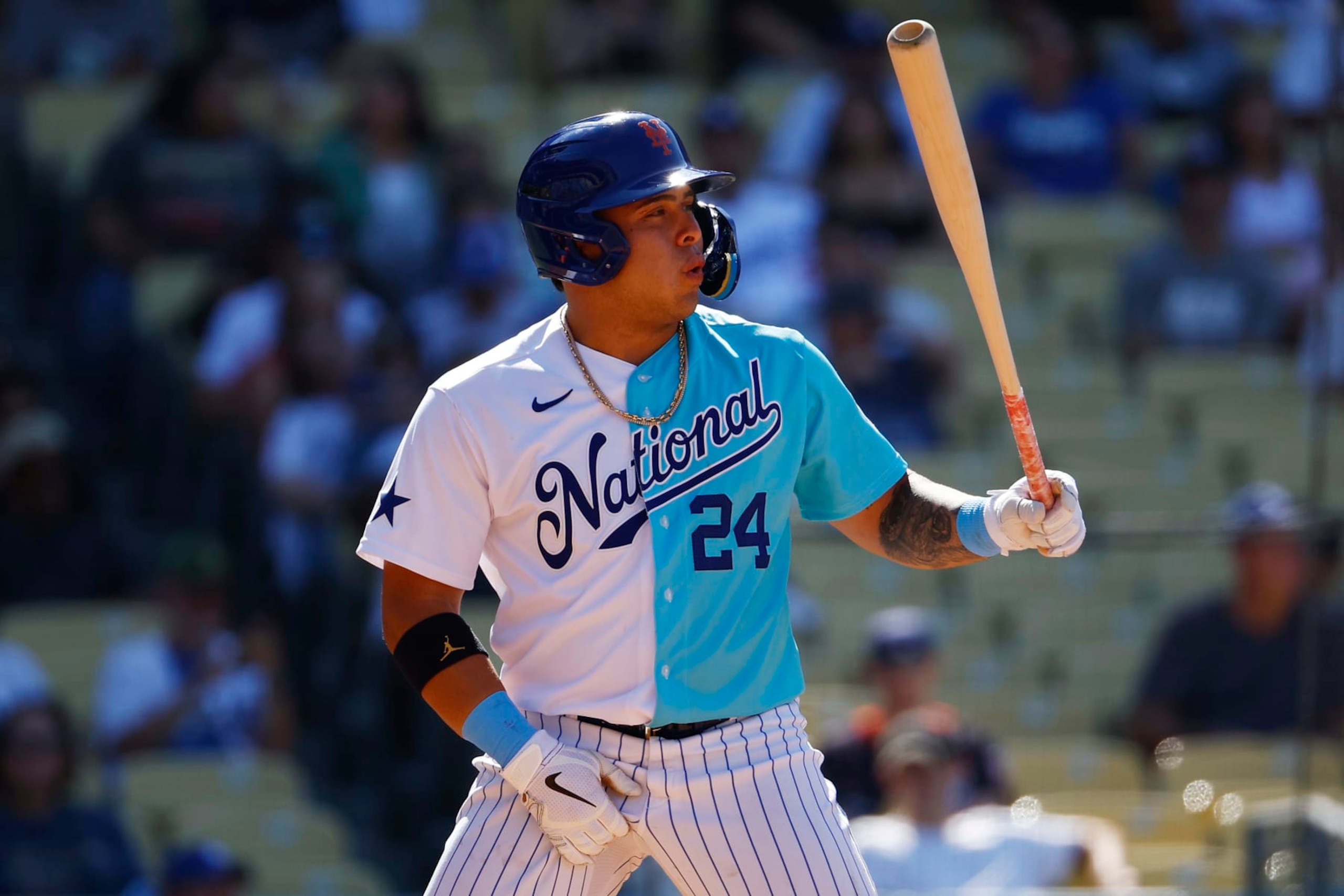 LOS ANGELES, CALIFORNIA - JULY 16: Francisco Alvarez #24 of the National League at bat during the SiriusXM All-Star Futures Game against the American Leagueat Dodger Stadium on July 16, 2022 in Los Angeles, California. (Photo by Ronald Martinez/Getty Images)